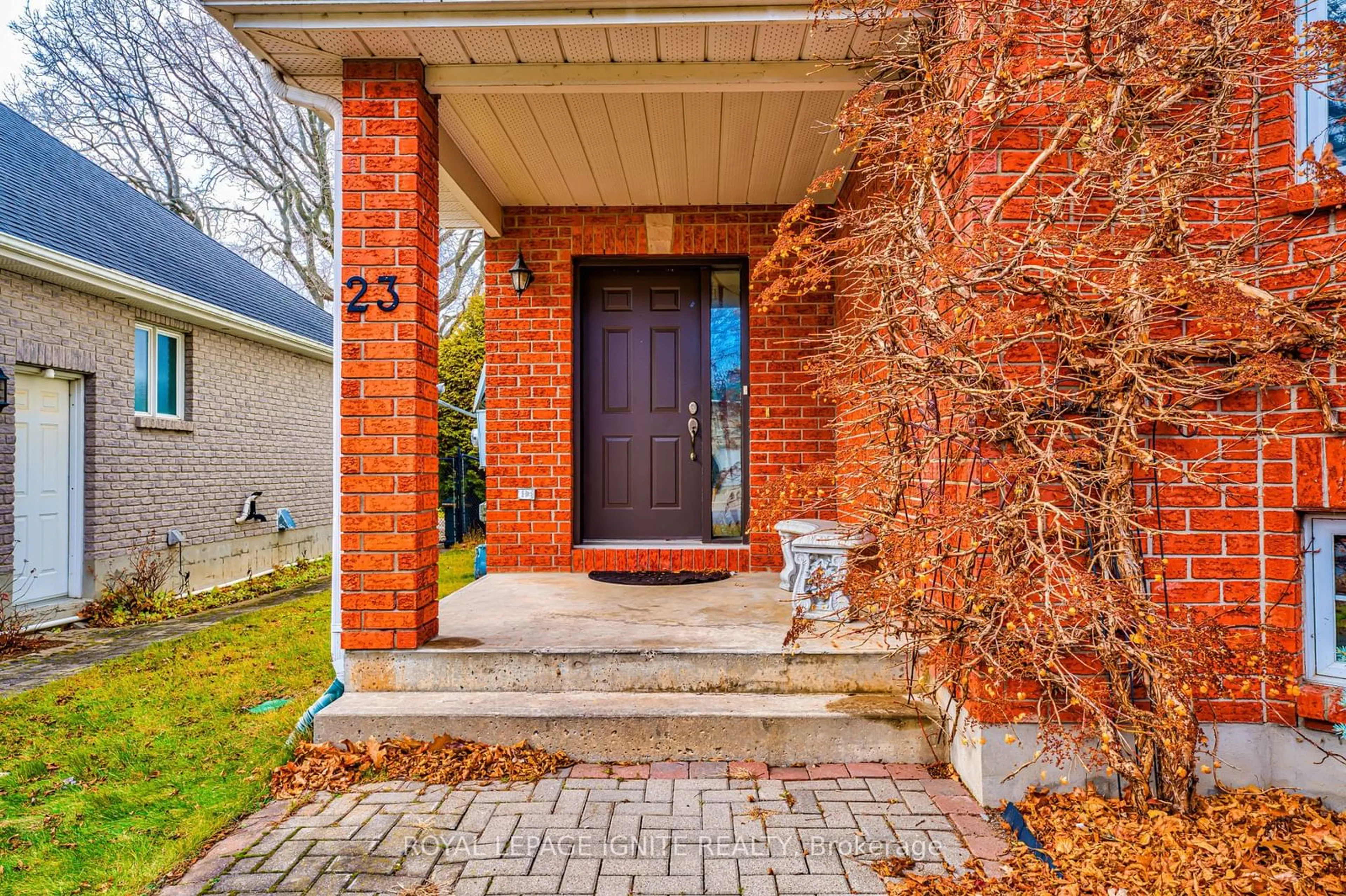 Home with brick exterior material, street for 23 Kenwoods Circ, Kingston Ontario K7K 6Y1