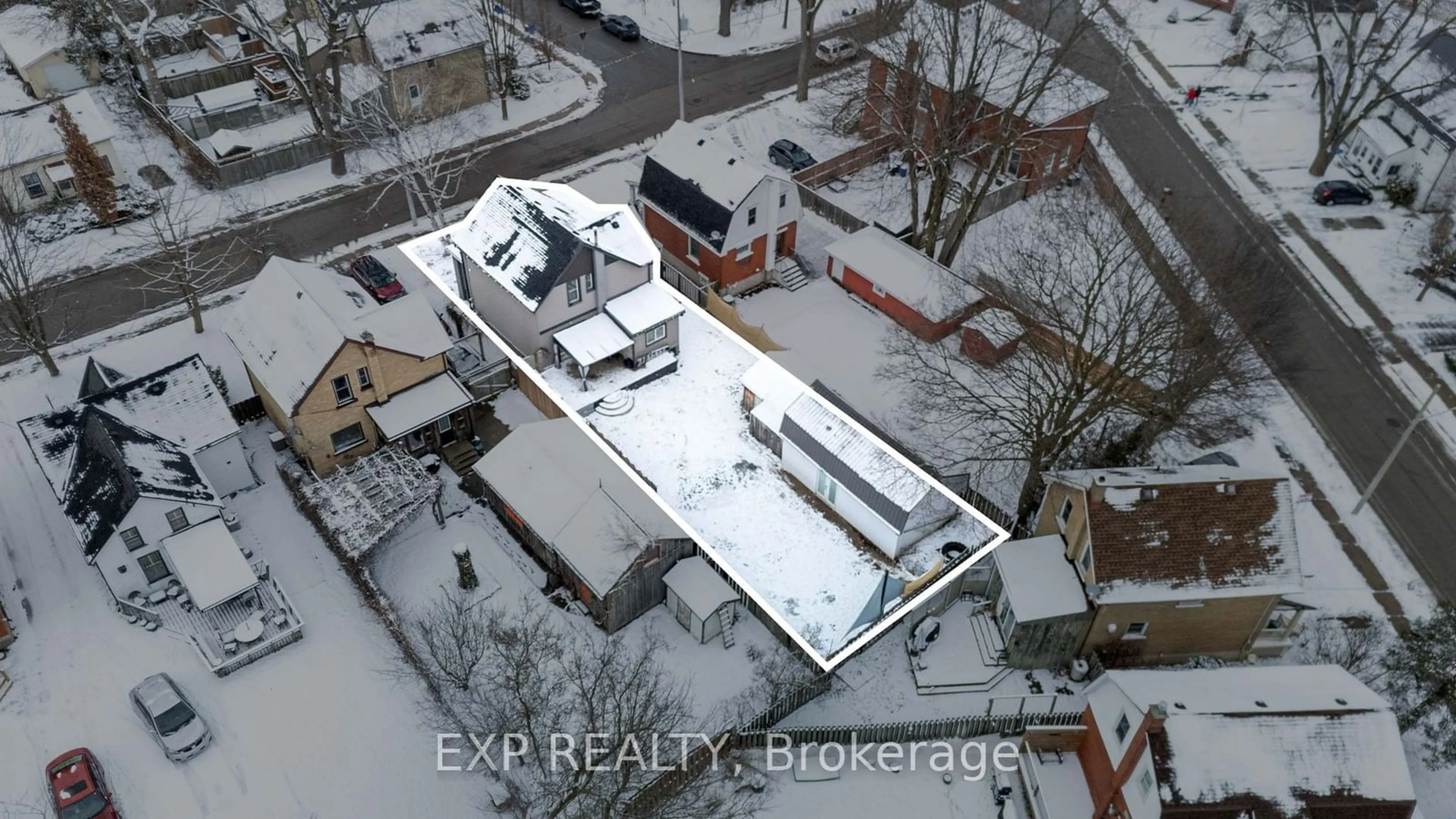 A pic from outside/outdoor area/front of a property/back of a property/a pic from drone, unknown for 85 Dufferin St, Stratford Ontario N5A 2G7