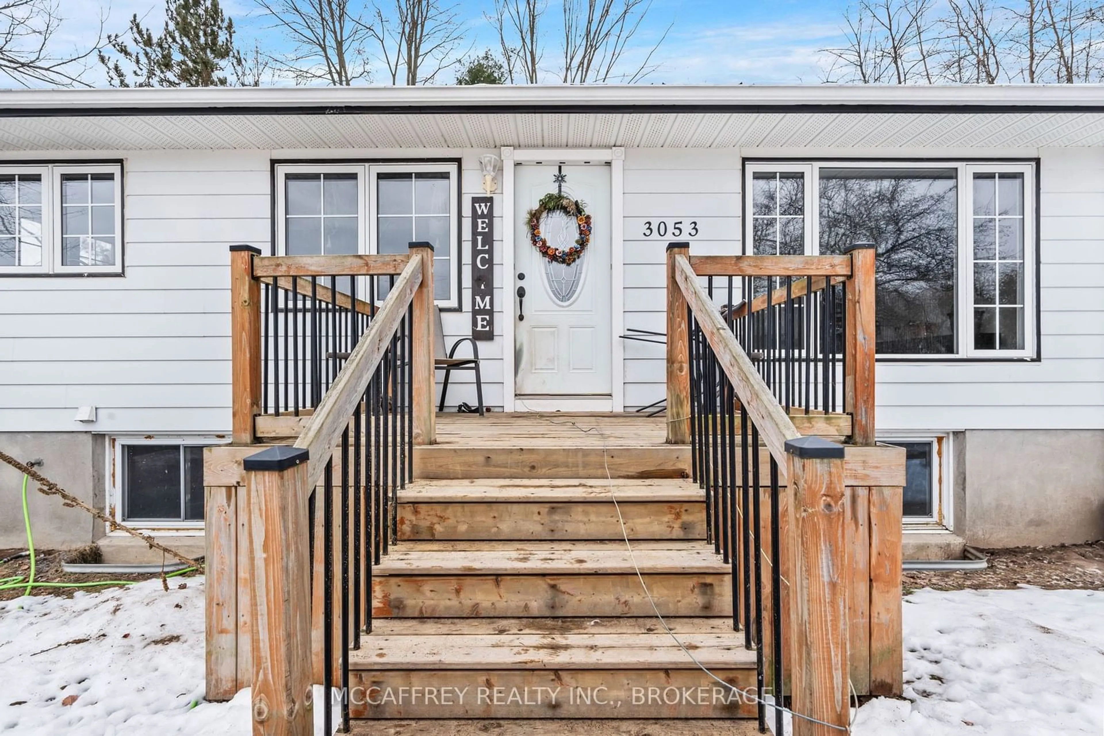 Indoor entryway for 3053 Brewers Mills Rd, Kingston Ontario K0H 2N0