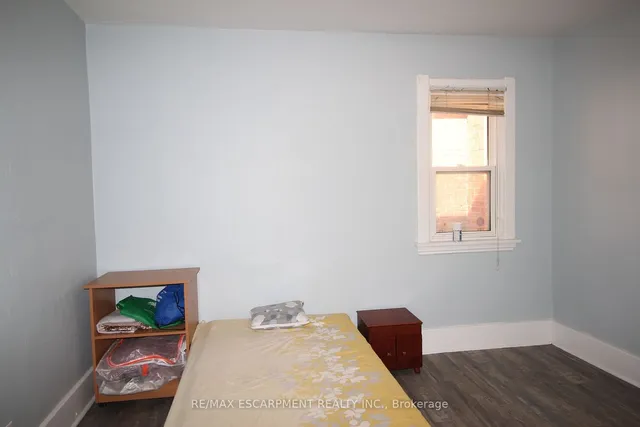 Additional property image - 701 Wilson St