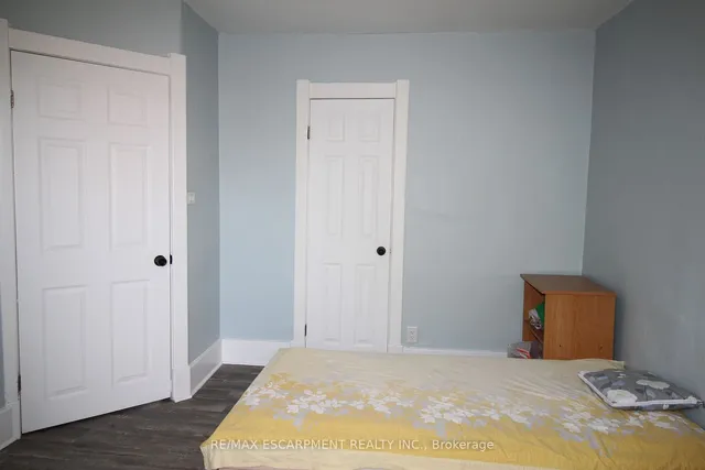 Additional property image - 701 Wilson St