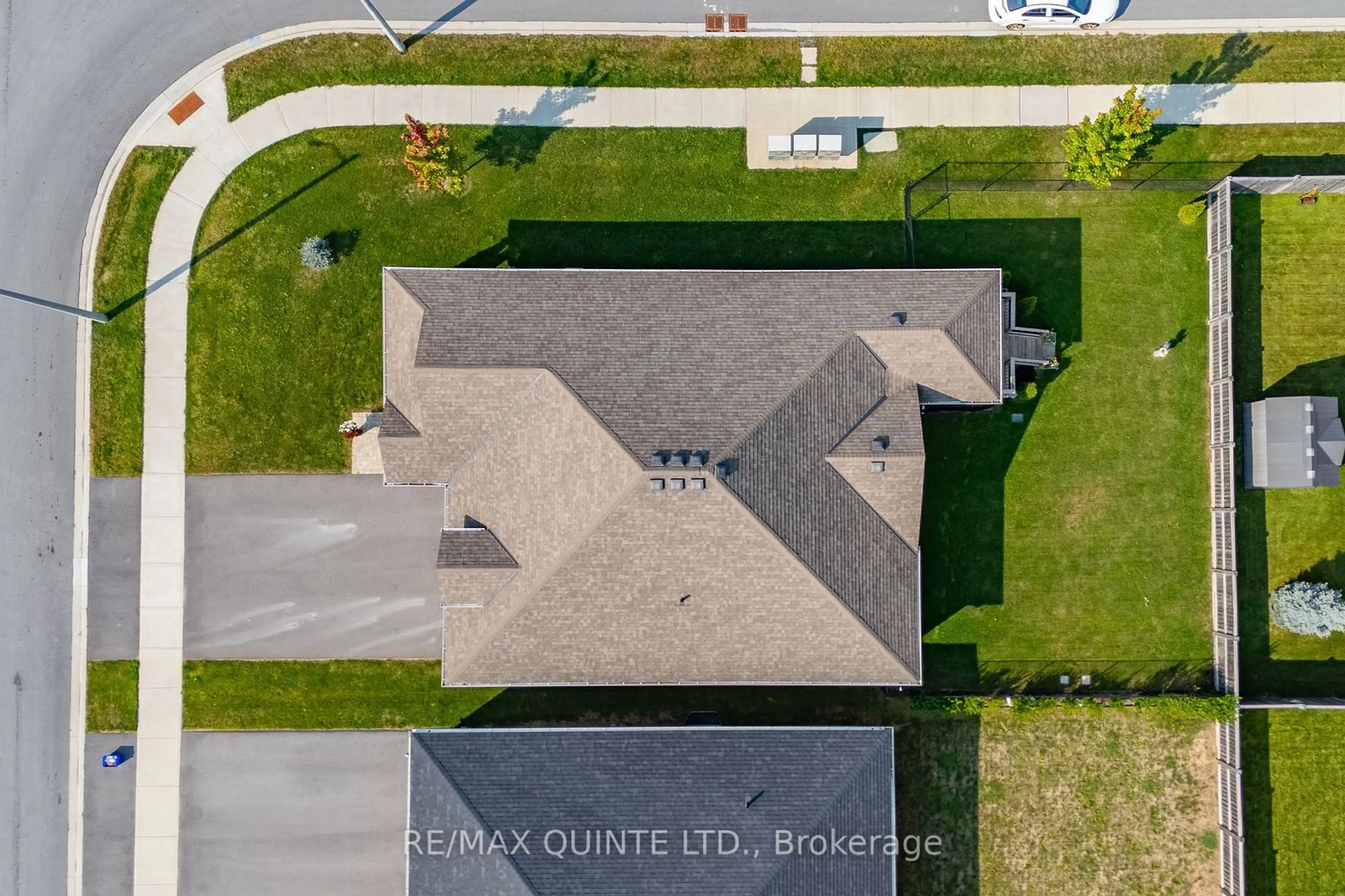 A pic from outside/outdoor area/front of a property/back of a property/a pic from drone, unknown for 79 Covington Cres, Belleville Ontario K8N 0K9