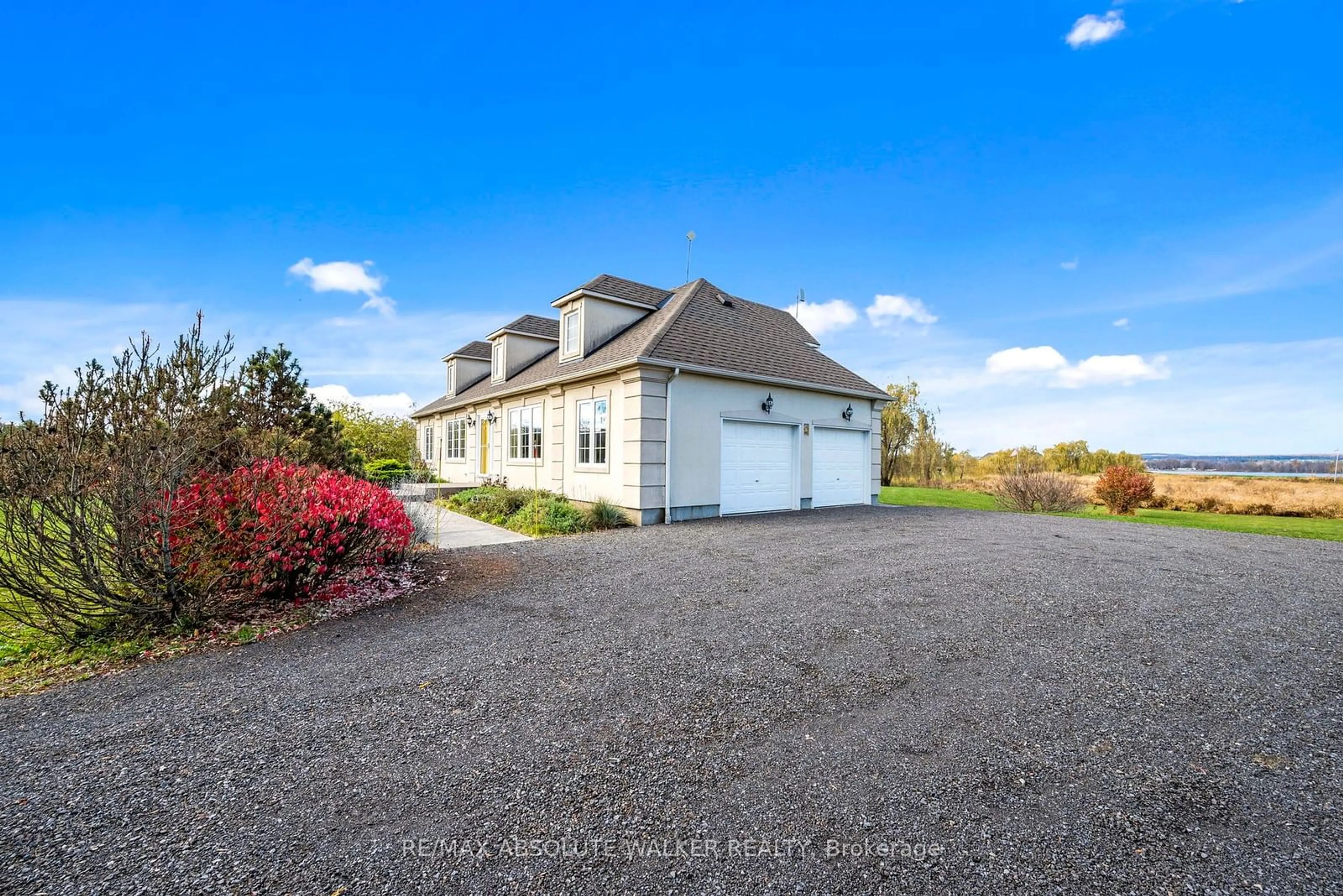 A pic from outside/outdoor area/front of a property/back of a property/a pic from drone, street for 3779 Mcteer Rd, Orleans - Cumberland and Area Ontario K4C 1J4