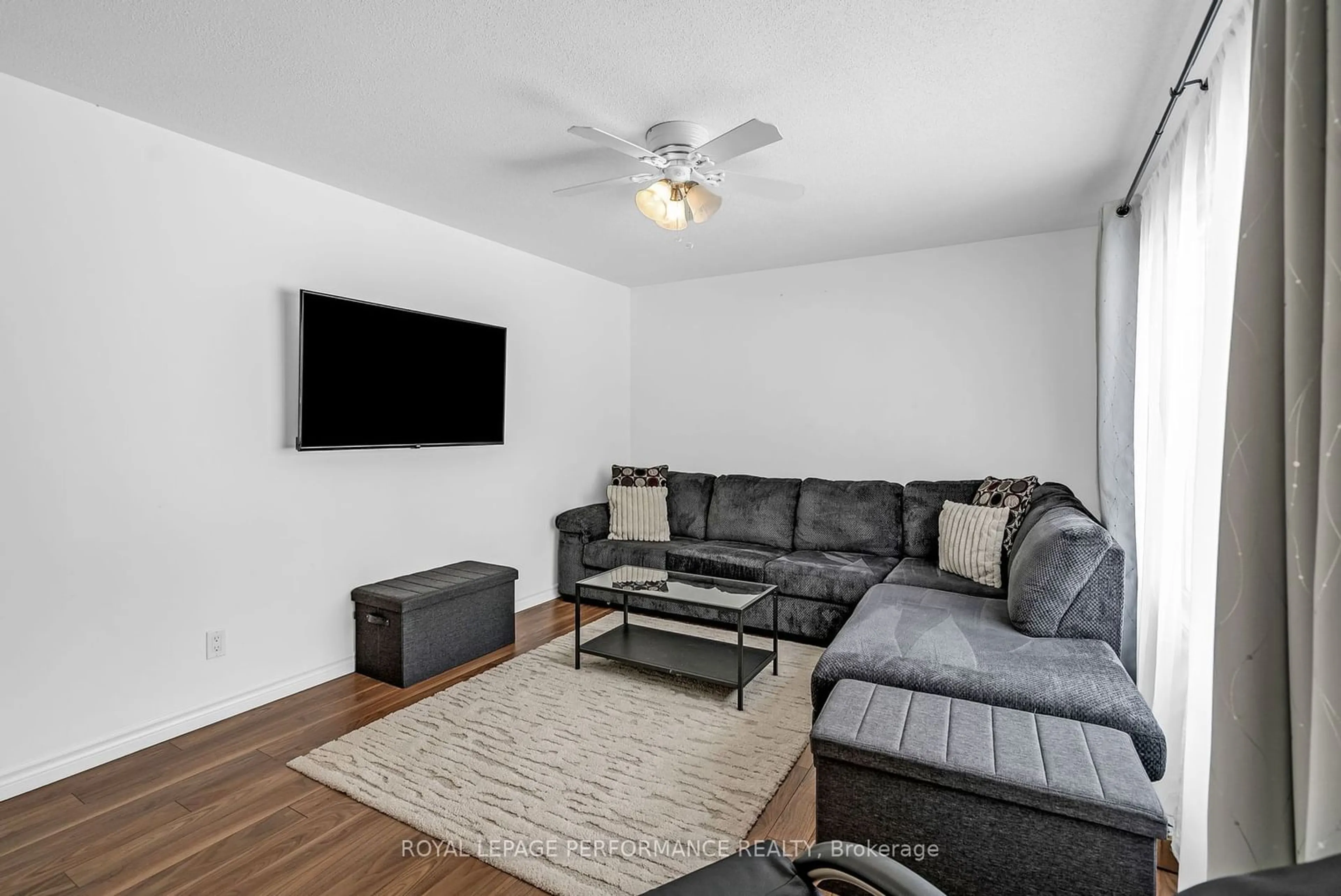 Living room with furniture, unknown for 4888 Mcmartin St, South Glengarry Ontario K0C 1S0