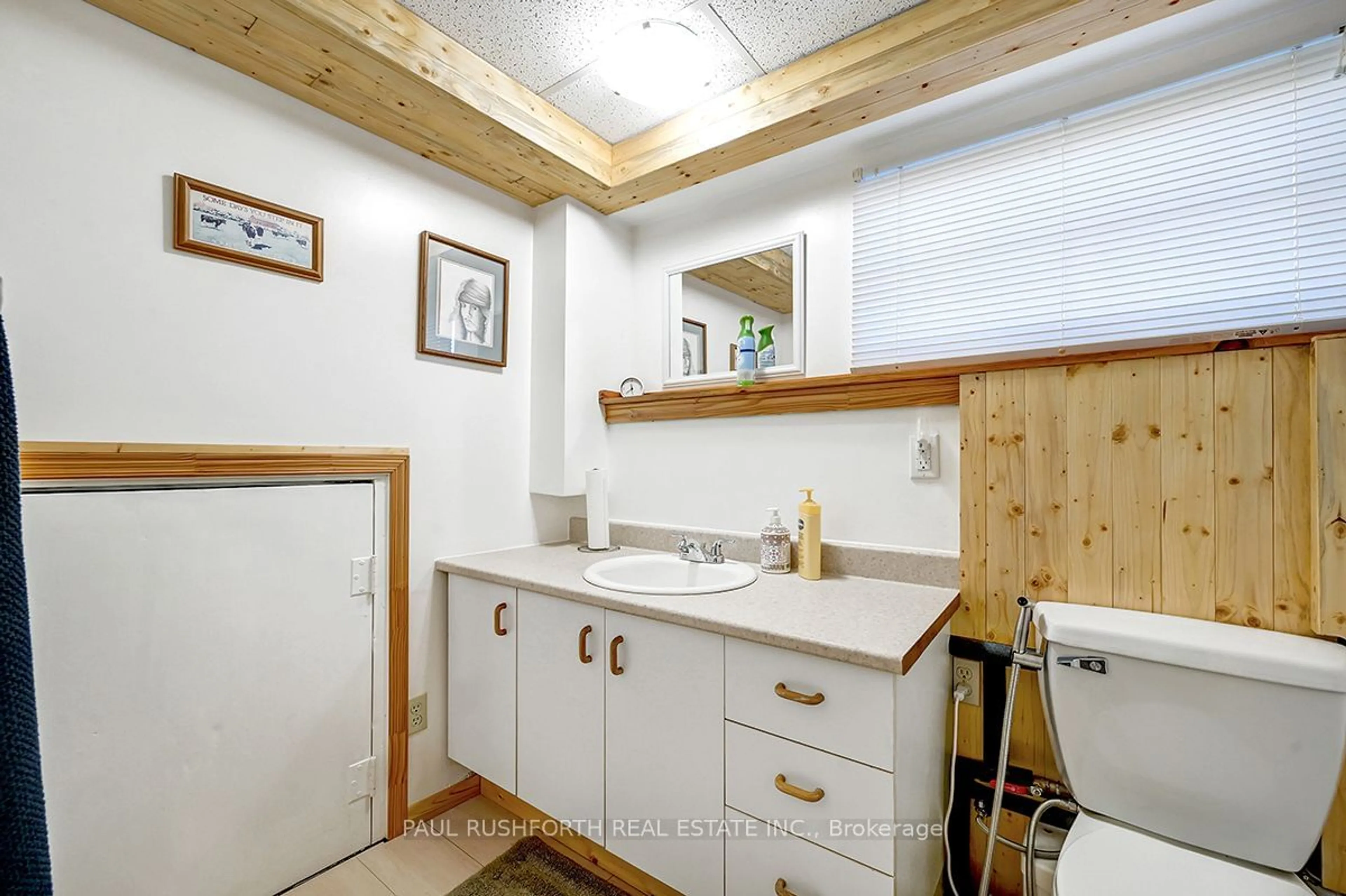 Standard bathroom, unknown for 83 Leacock Rd, Elizabethtown-Kitley Ontario K0E 1H0