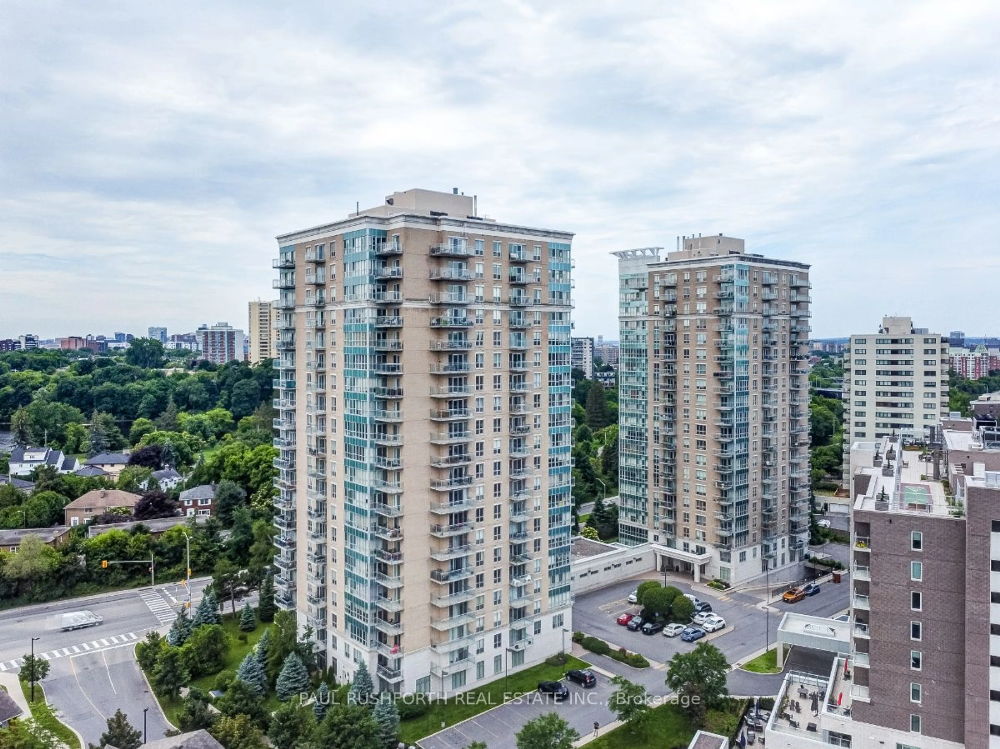 A pic from outside/outdoor area/front of a property/back of a property/a pic from drone, city buildings view from balcony for 90 LANDRY St #203, Vanier and Kingsview Park Ontario K1L 0A9