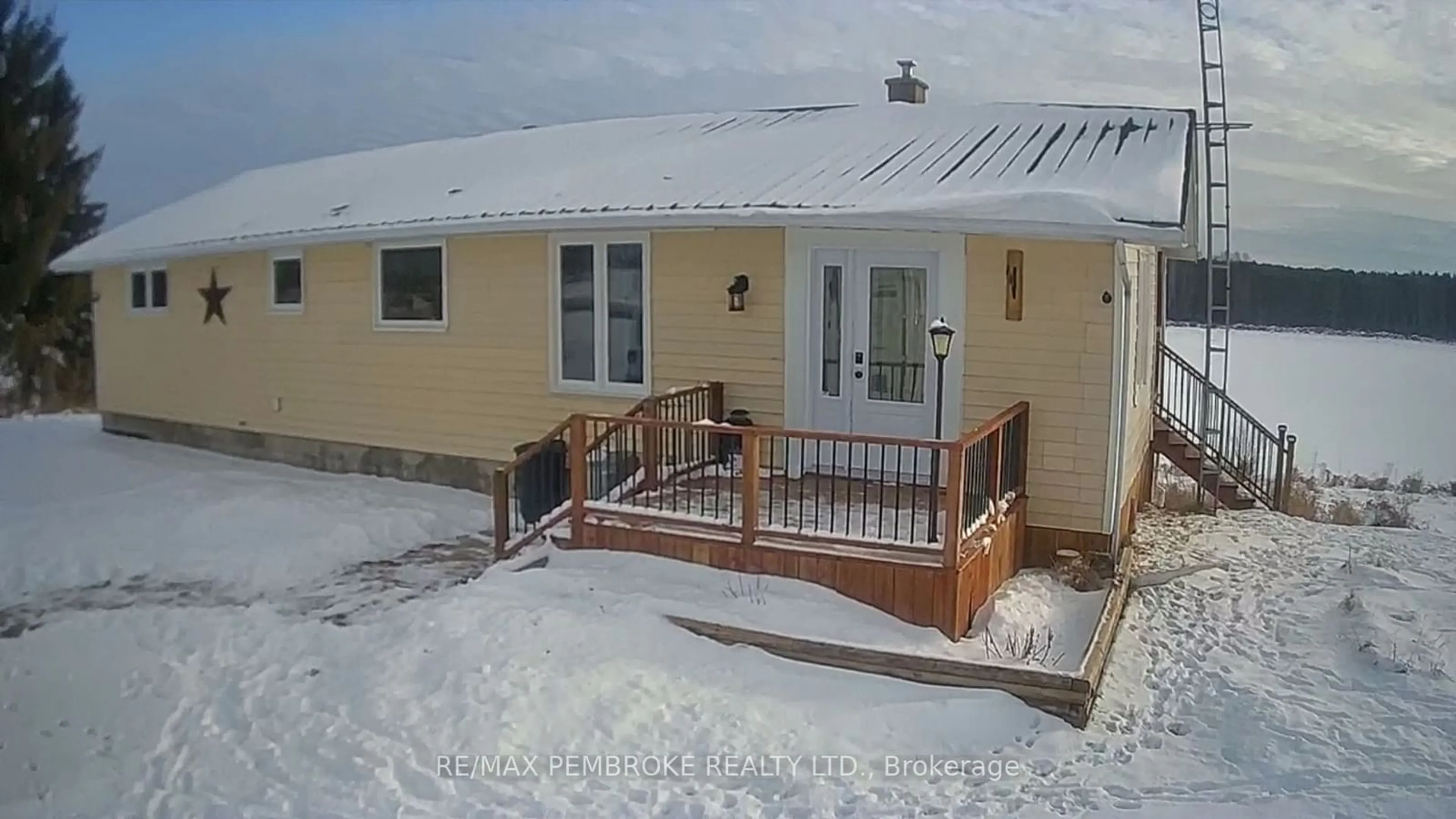 Patio, unknown for 3258 Grants Settlement Rd, Whitewater Region Ontario K0J 1C0