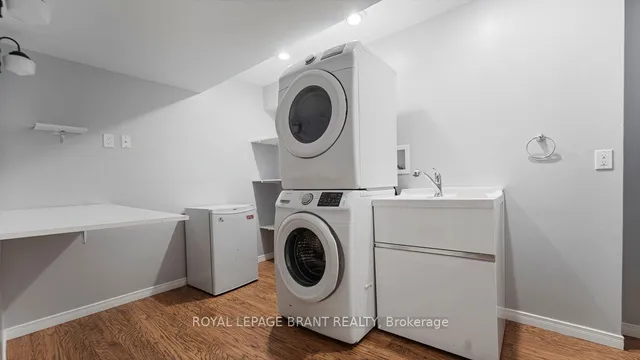 Additional property image - 7 SOUTHSIDE Pl Unit 5