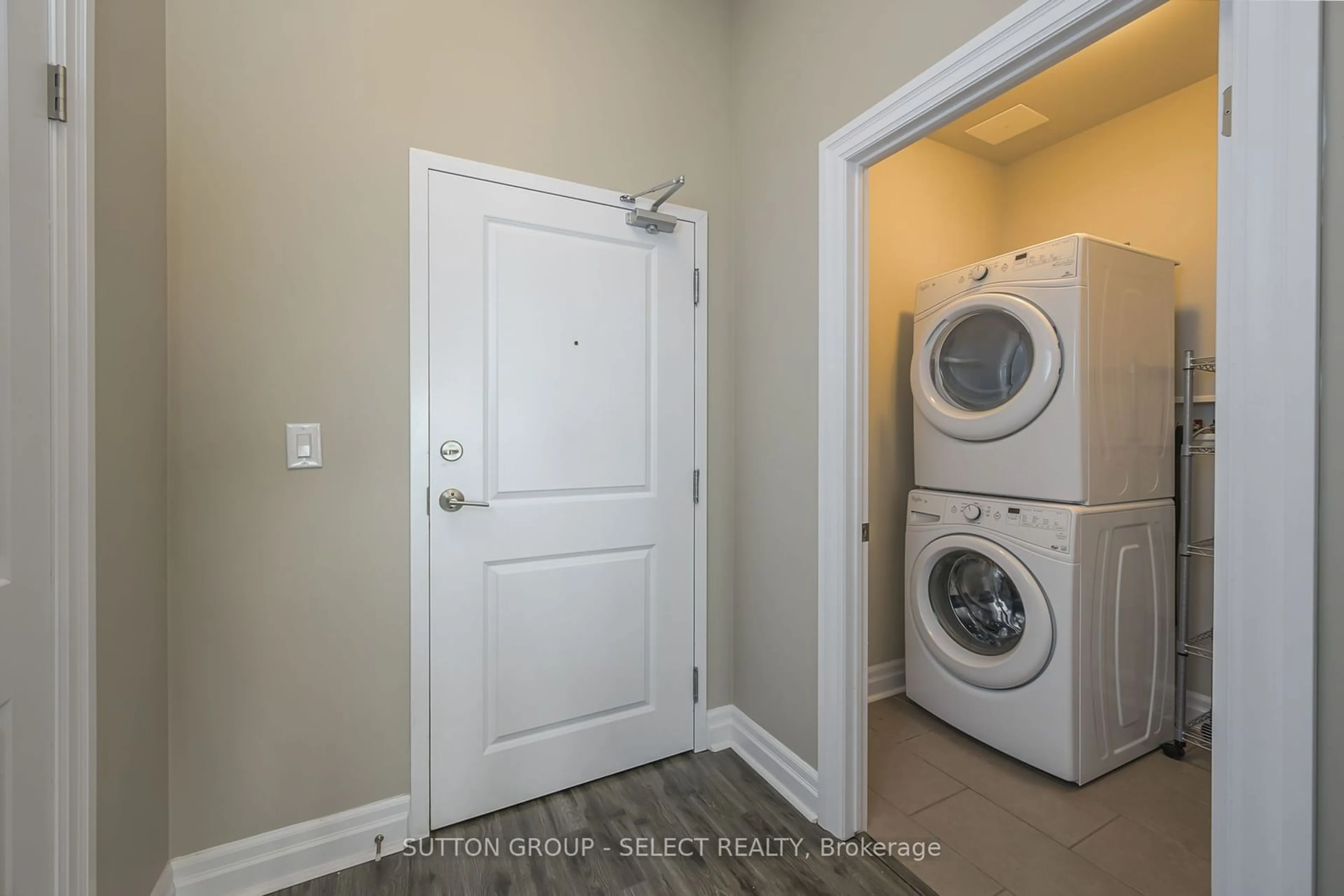 Laundry room for 240 Villagewalk Blvd #1110, London Ontario N6G 0P6