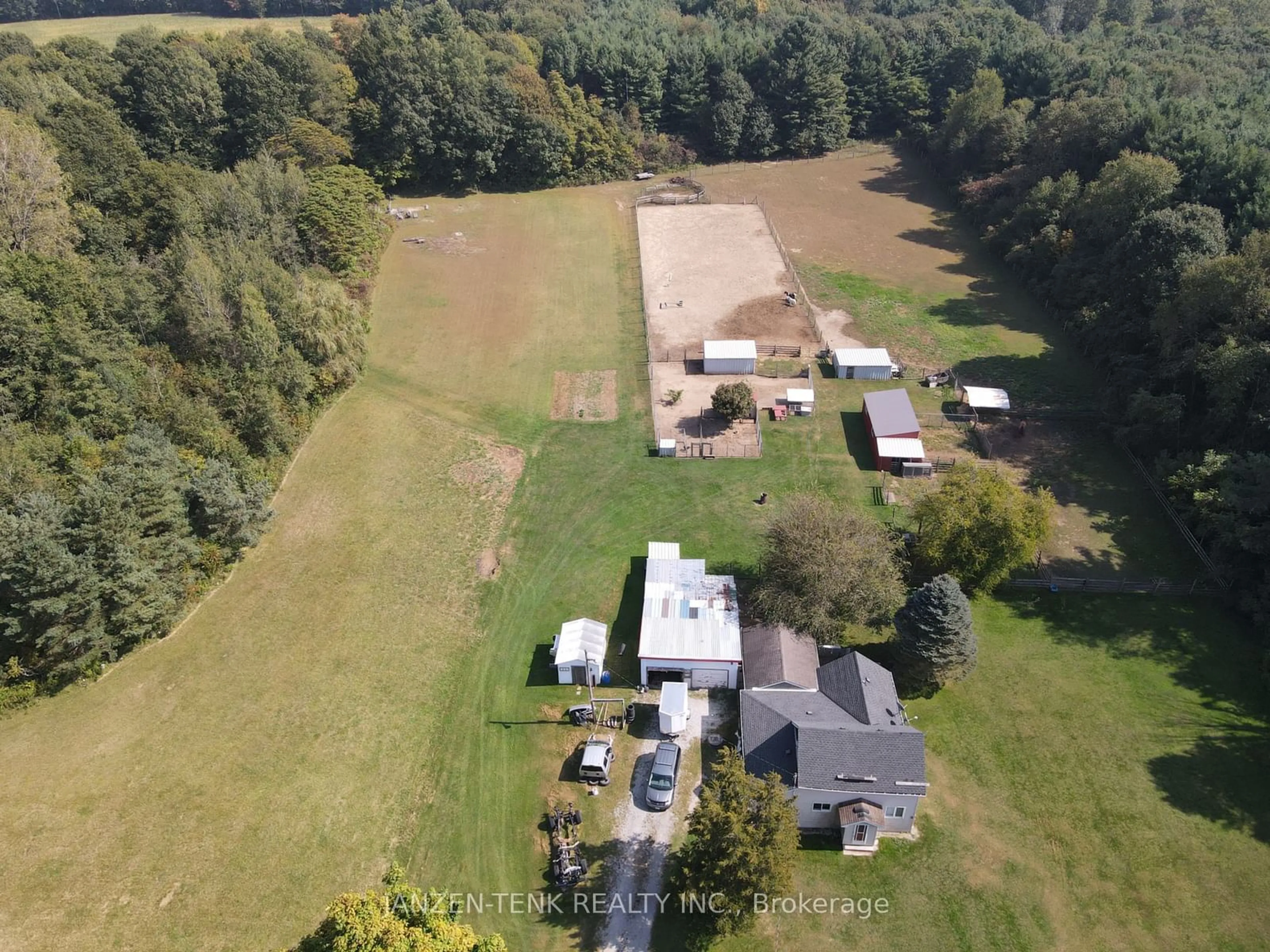 A pic from outside/outdoor area/front of a property/back of a property/a pic from drone, unknown for 800 1st Concession Rd, Norfolk Ontario N0E 1G0