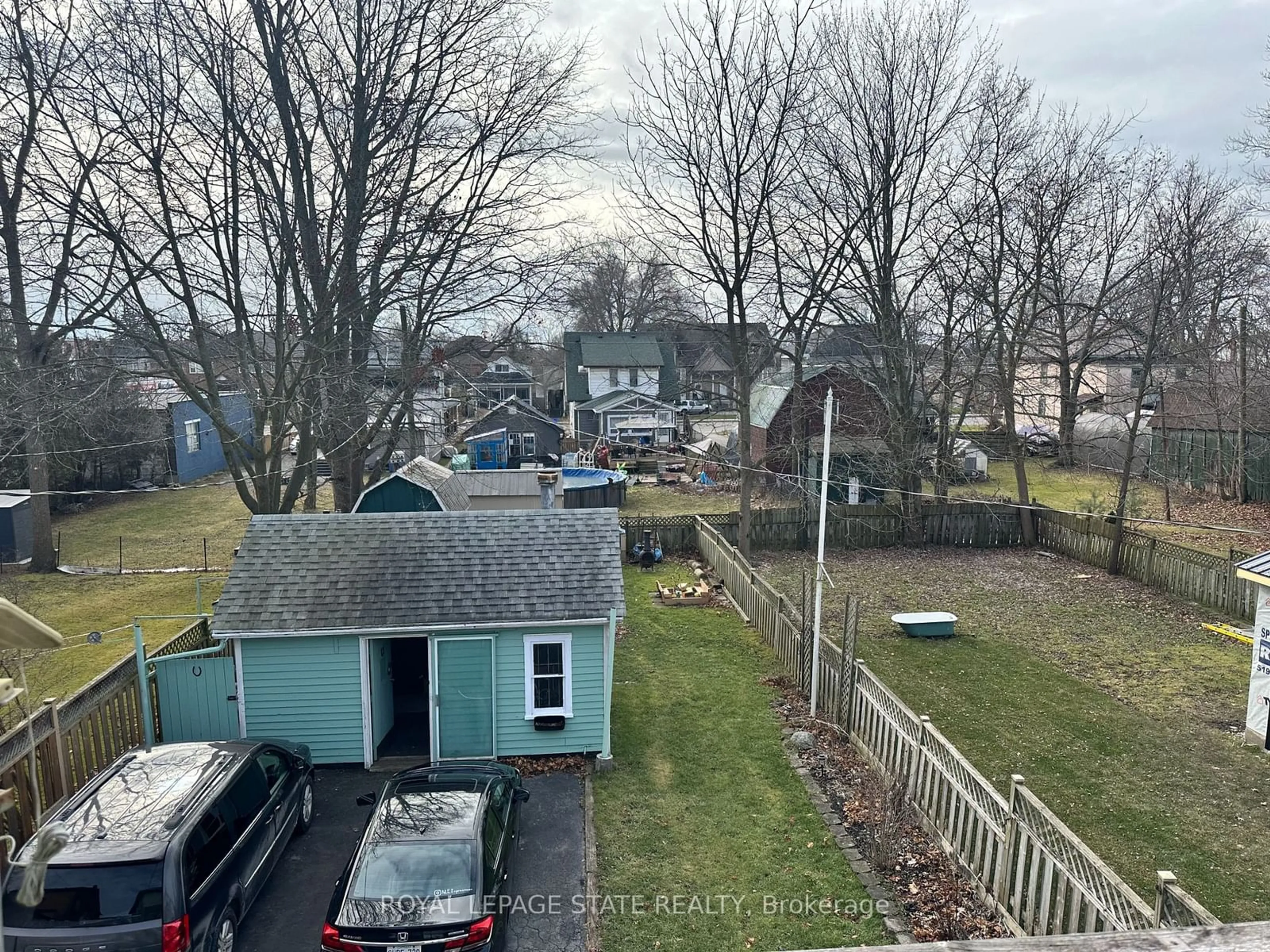 A pic from outside/outdoor area/front of a property/back of a property/a pic from drone, water/lake/river/ocean view for 434 Alder St, Haldimand Ontario N1A 1E5