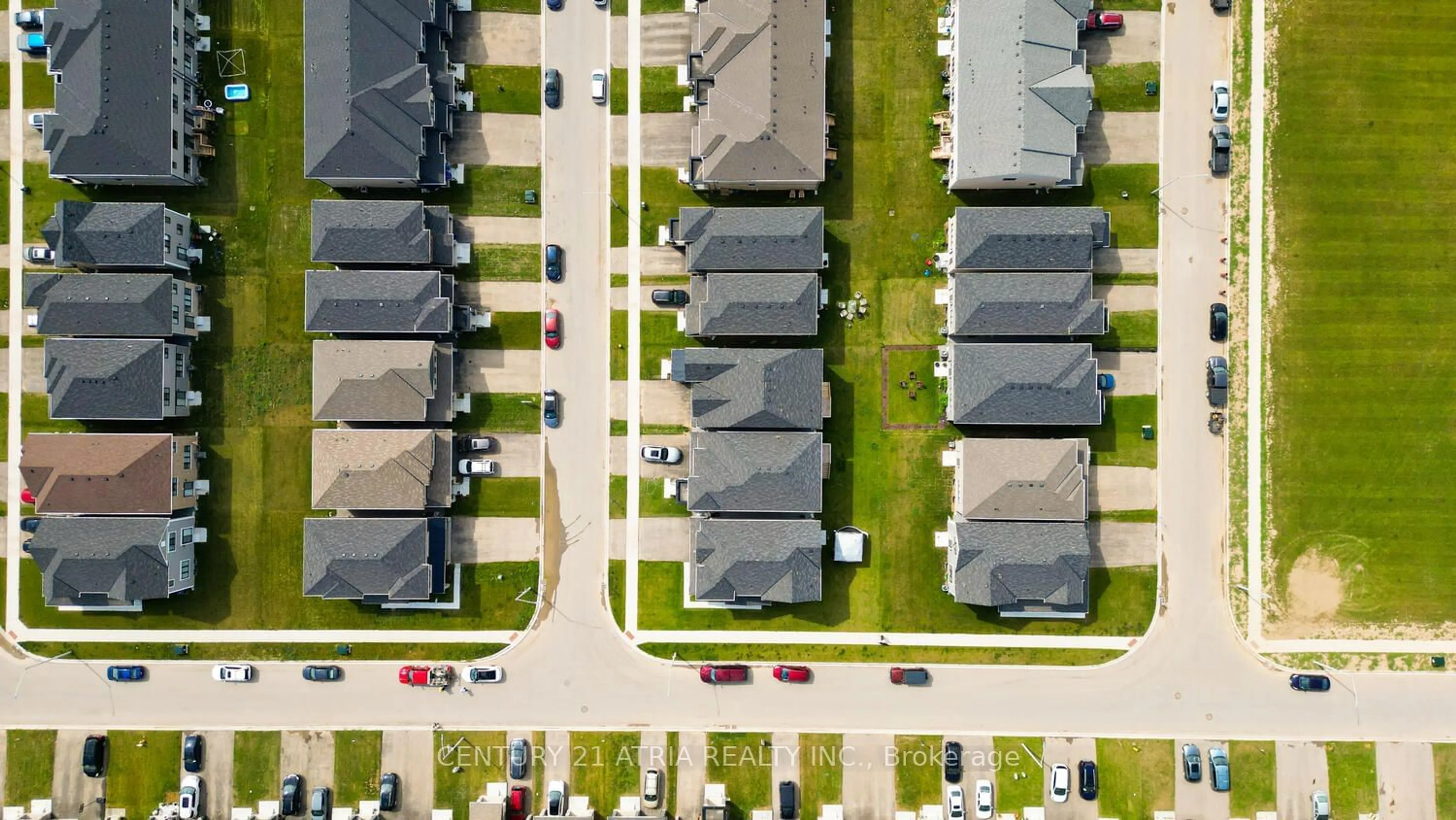 A pic from outside/outdoor area/front of a property/back of a property/a pic from drone, street for 9 Ever Sweet Way, Thorold Ontario L2E 6S4