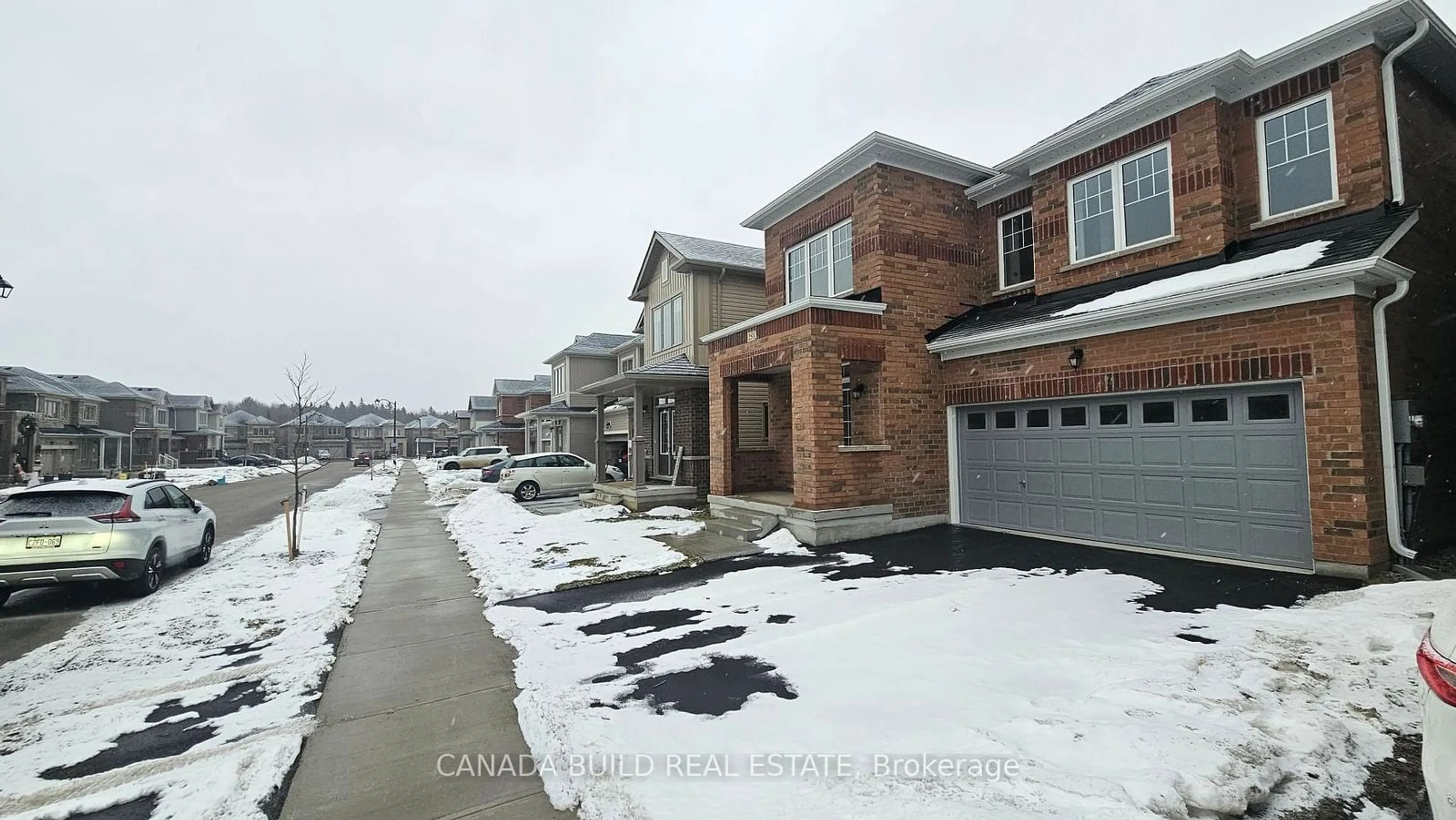 A pic from outside/outdoor area/front of a property/back of a property/a pic from drone, street for 253 Chippewa Ave, Shelburne Ontario L9V 3Y5