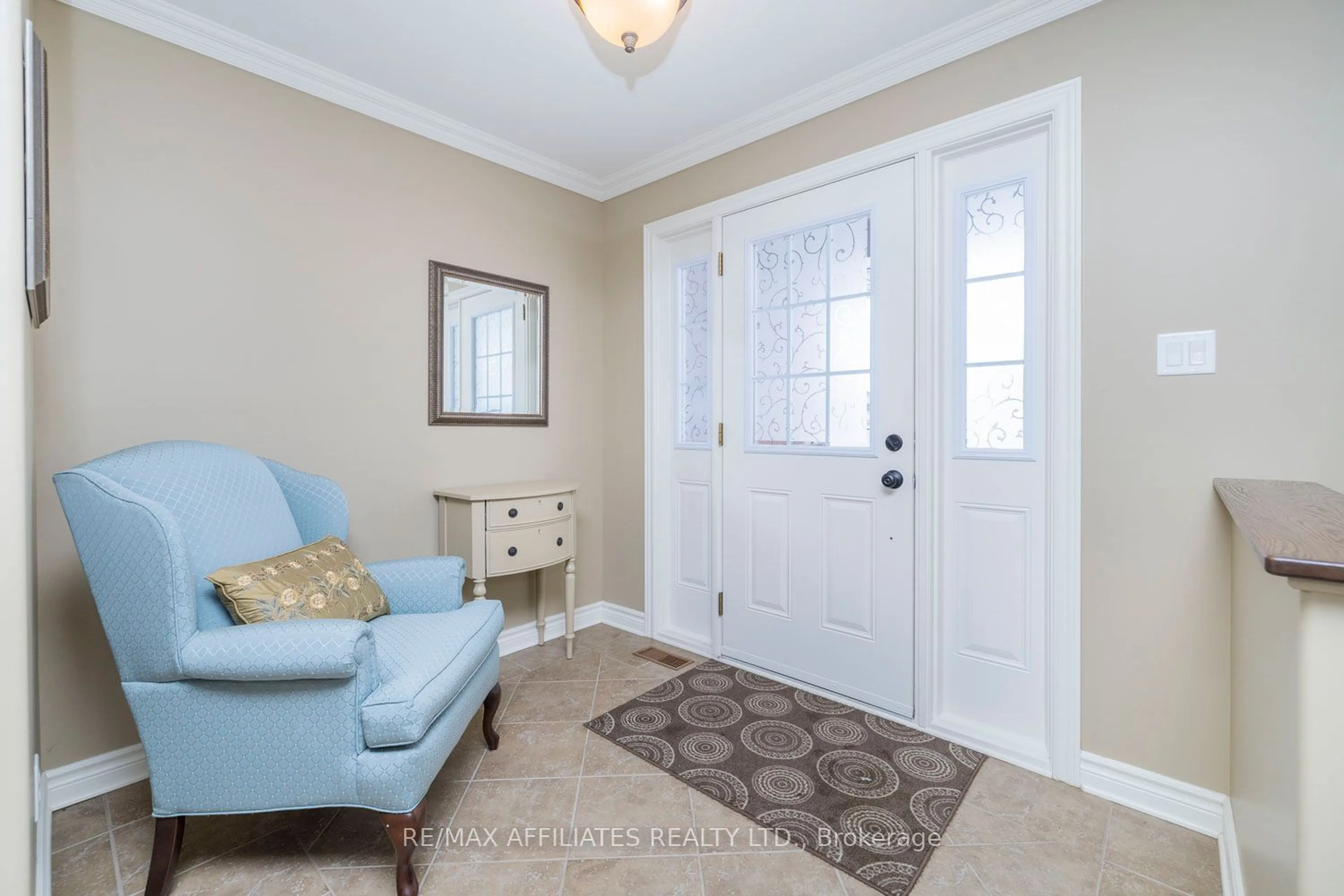 Indoor entryway for 107 Comba Dr, Carleton Place Ontario K7C 4V2