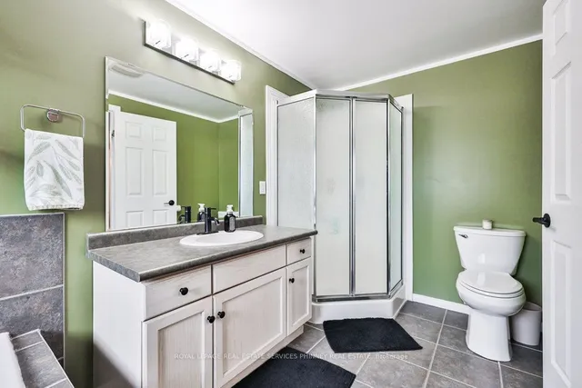 Additional property image - 19 Tisdale Crt