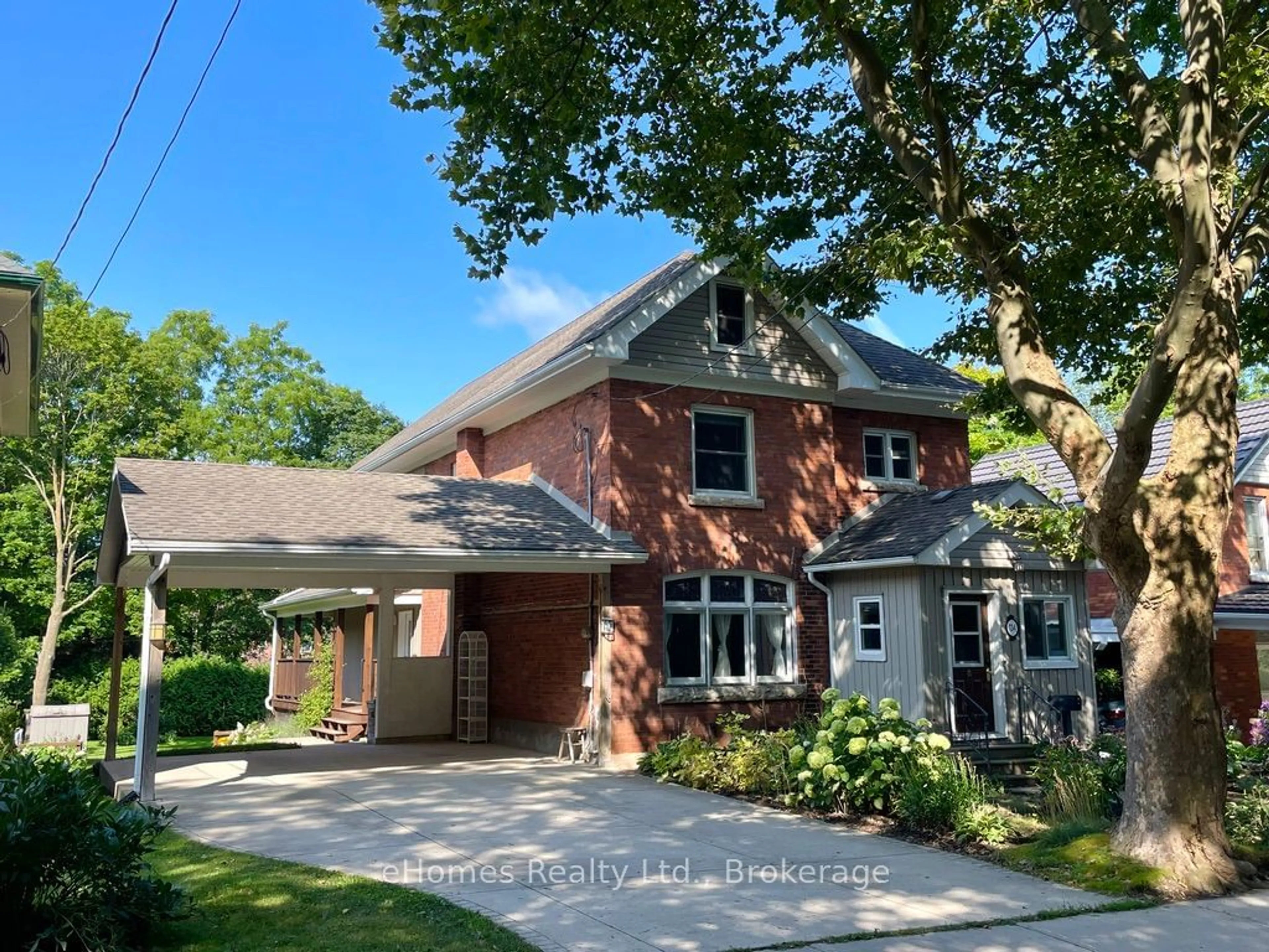 Home with brick exterior material, street for 734 5TH Ave, Owen Sound Ontario N4K 2R6