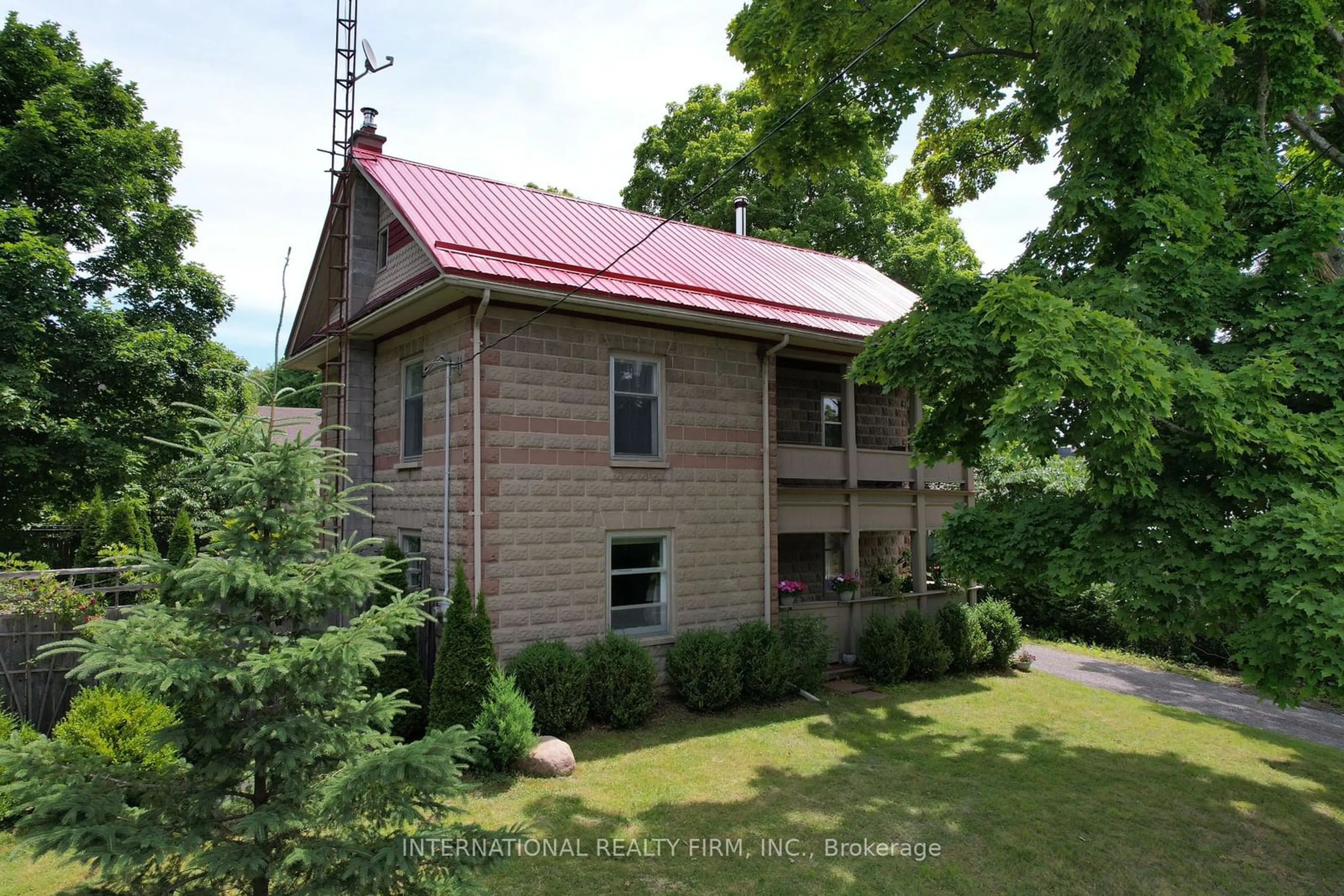 A pic from outside/outdoor area/front of a property/back of a property/a pic from drone, building for 6 Percy St, Trent Hills Ontario K0K 3K0