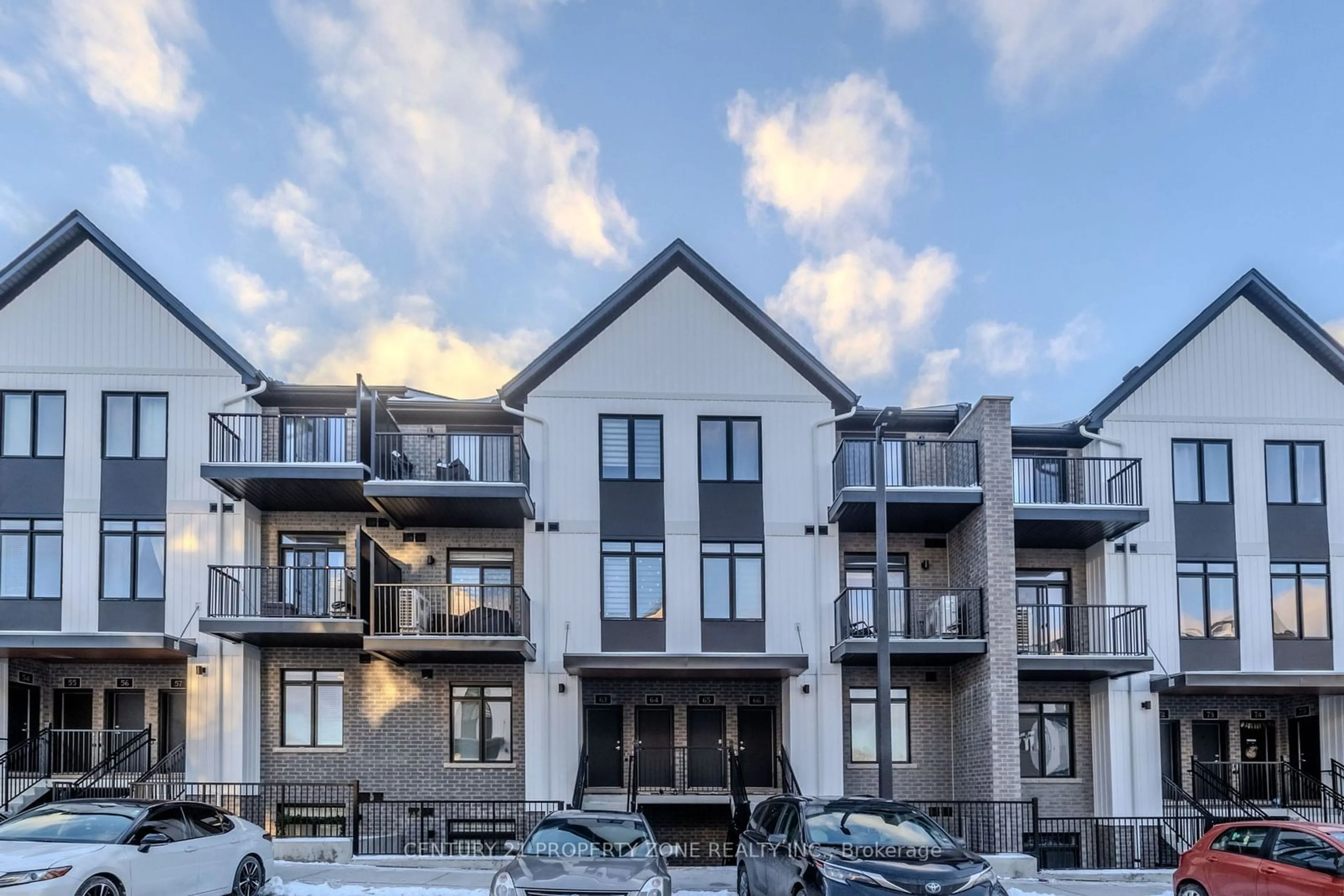 A pic from outside/outdoor area/front of a property/back of a property/a pic from drone, building for 405 Myers Rd #65, Cambridge Ontario N1P 1J6