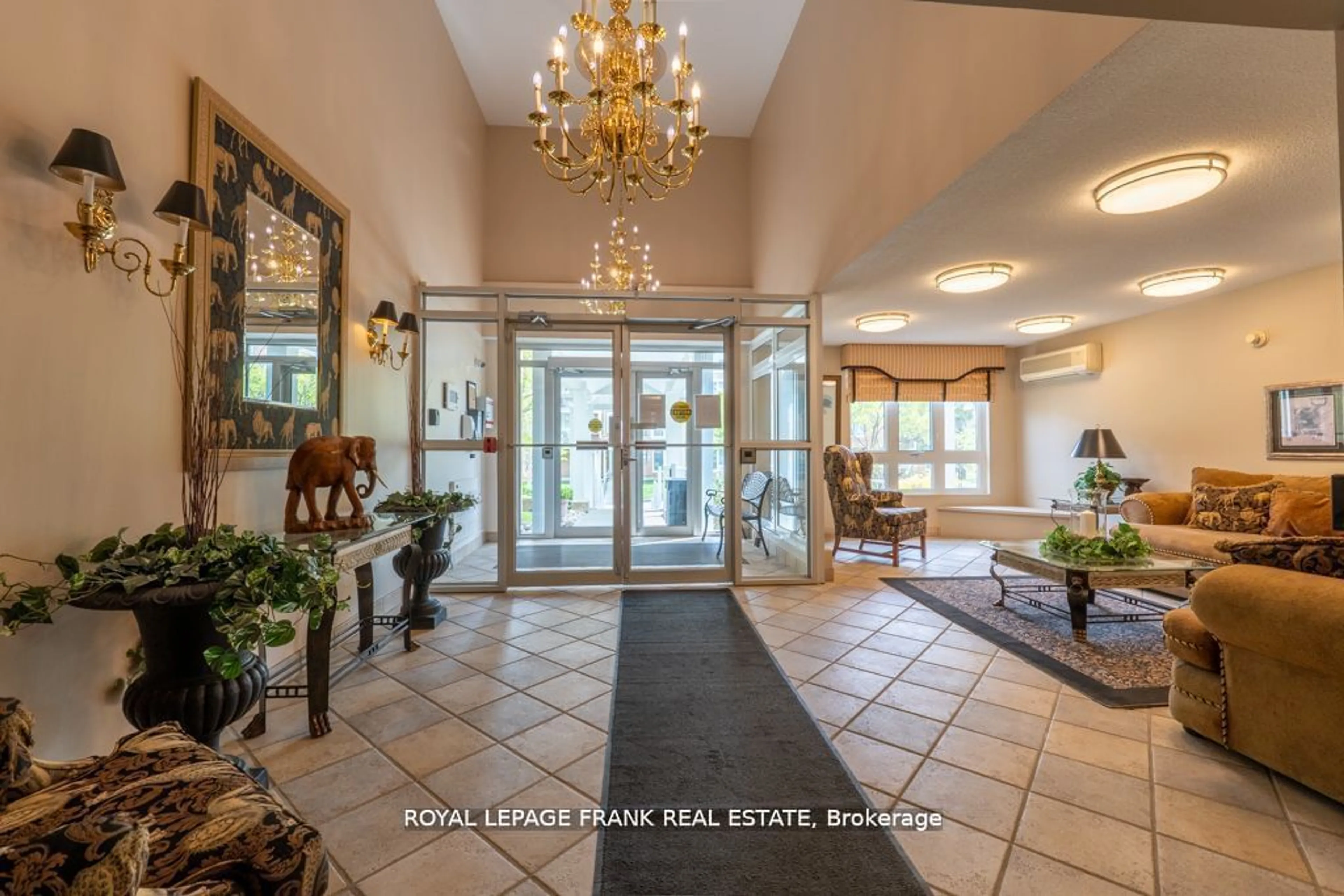 Indoor foyer for 51 Rivermill Blvd #209, Kawartha Lakes Ontario K9V 6E8