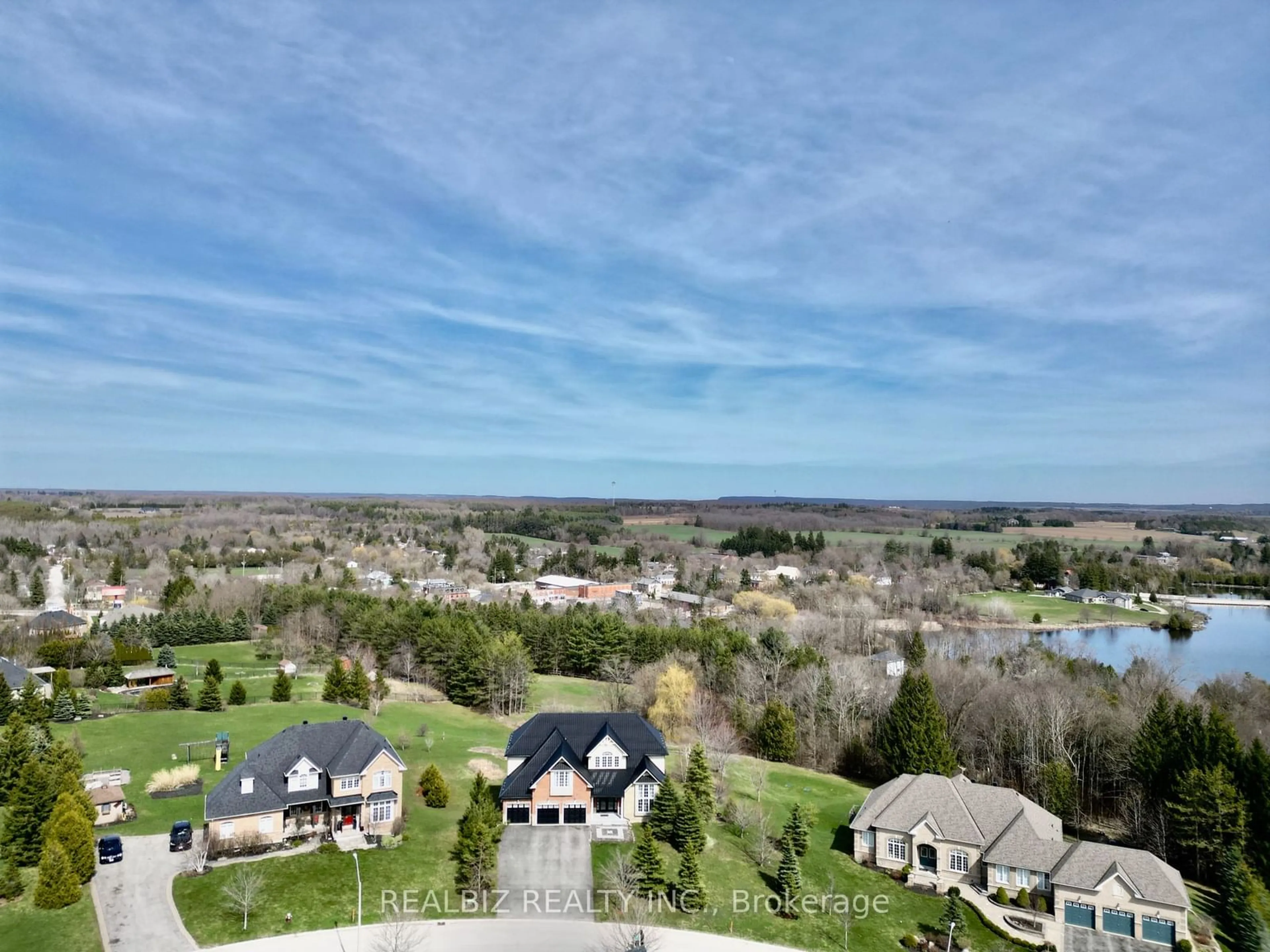 A pic from outside/outdoor area/front of a property/back of a property/a pic from drone, water/lake/river/ocean view for 67 Leader Crt, Erin Ontario N0B 1Z0