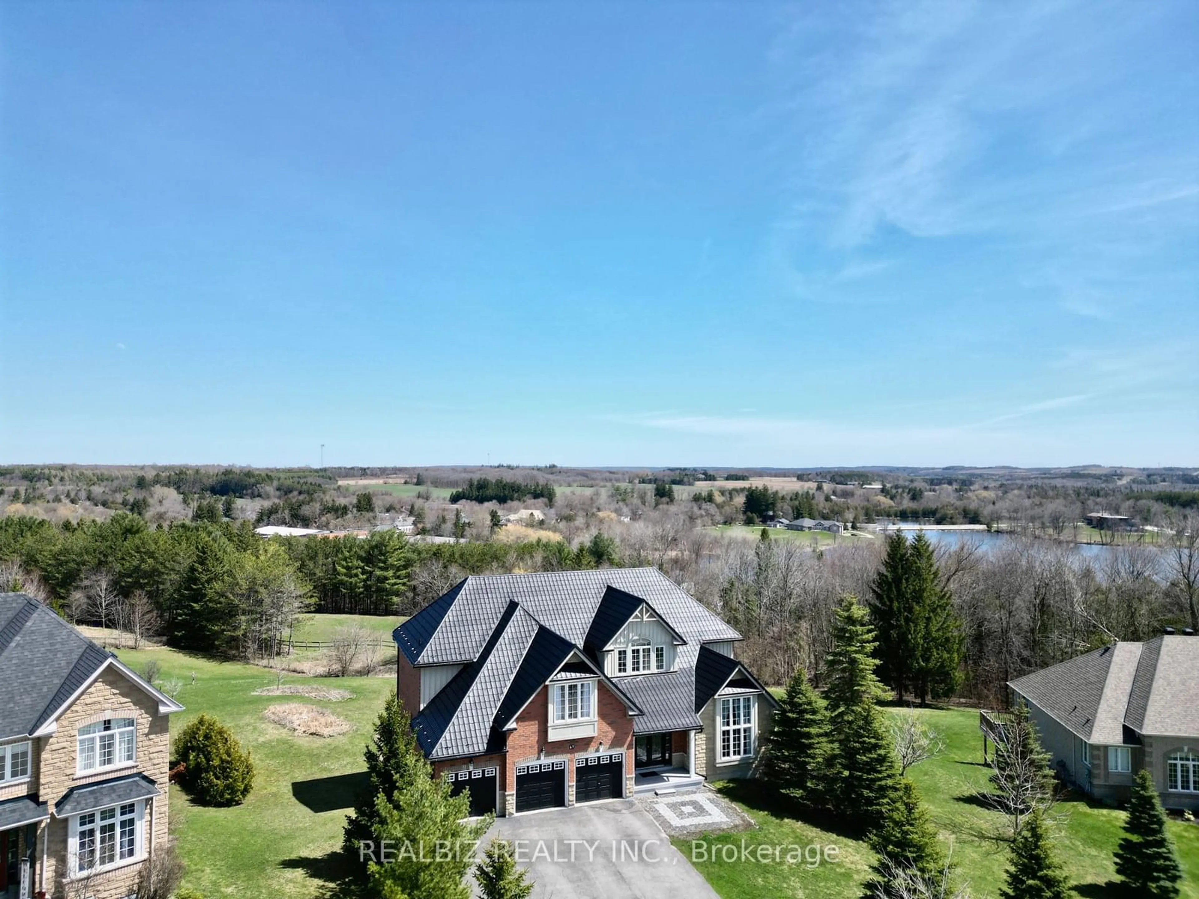 A pic from outside/outdoor area/front of a property/back of a property/a pic from drone, water/lake/river/ocean view for 67 Leader Crt, Erin Ontario N0B 1Z0