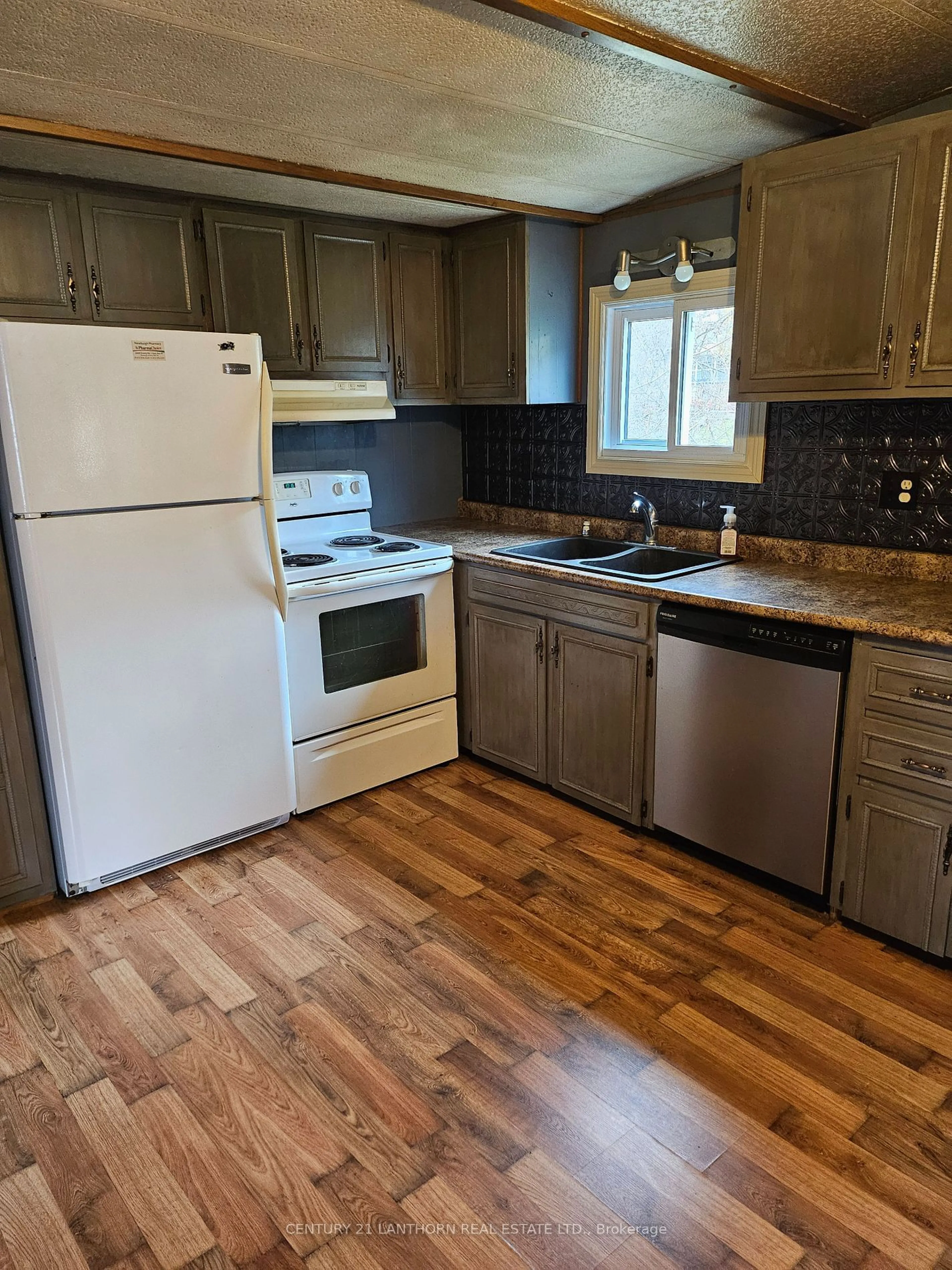 Standard kitchen, wood/laminate floor for 16 Front St, Stone Mills Ontario K0K 2S0