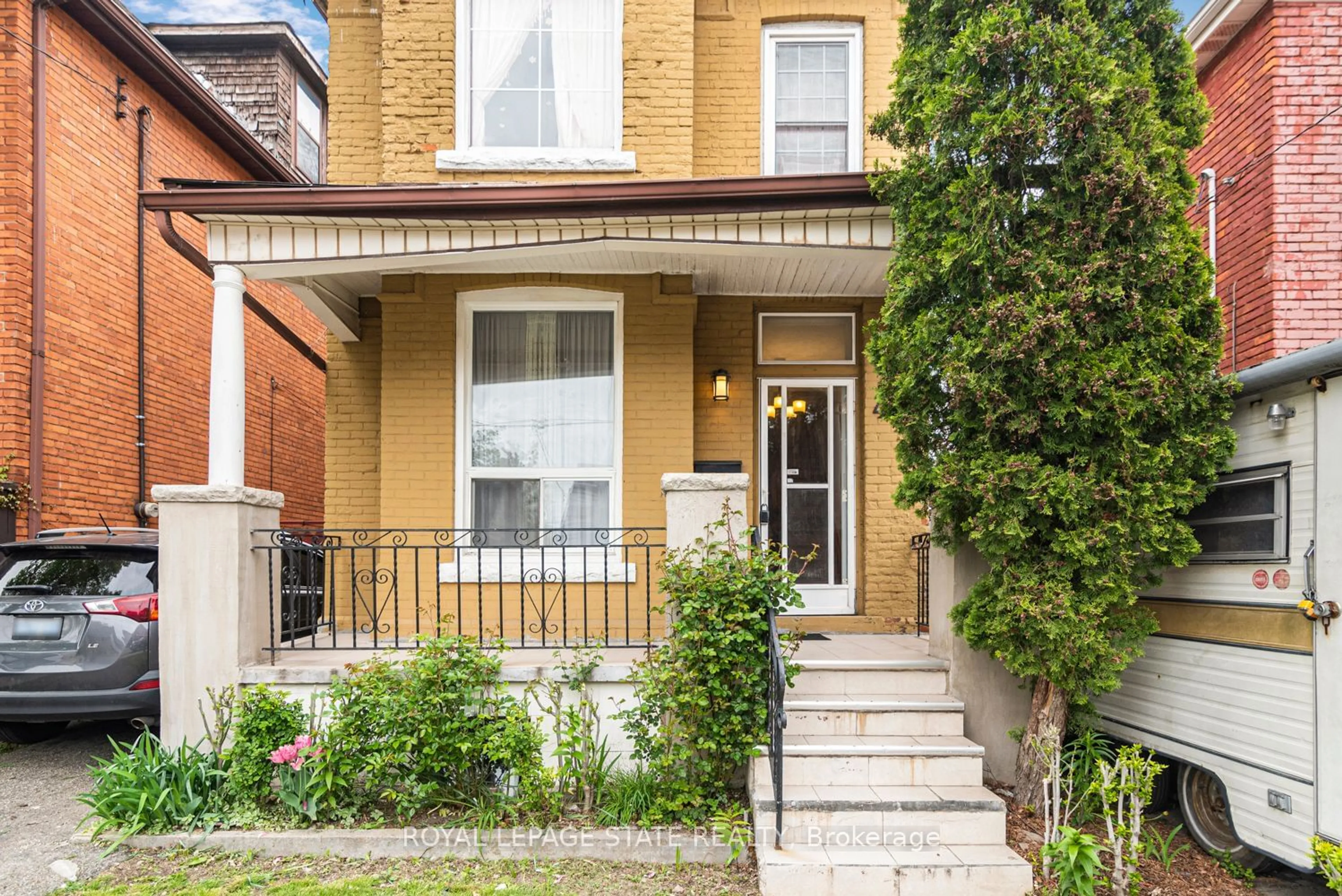 Home with brick exterior material, street for 47 Clyde St, Hamilton Ontario L8L 5R5