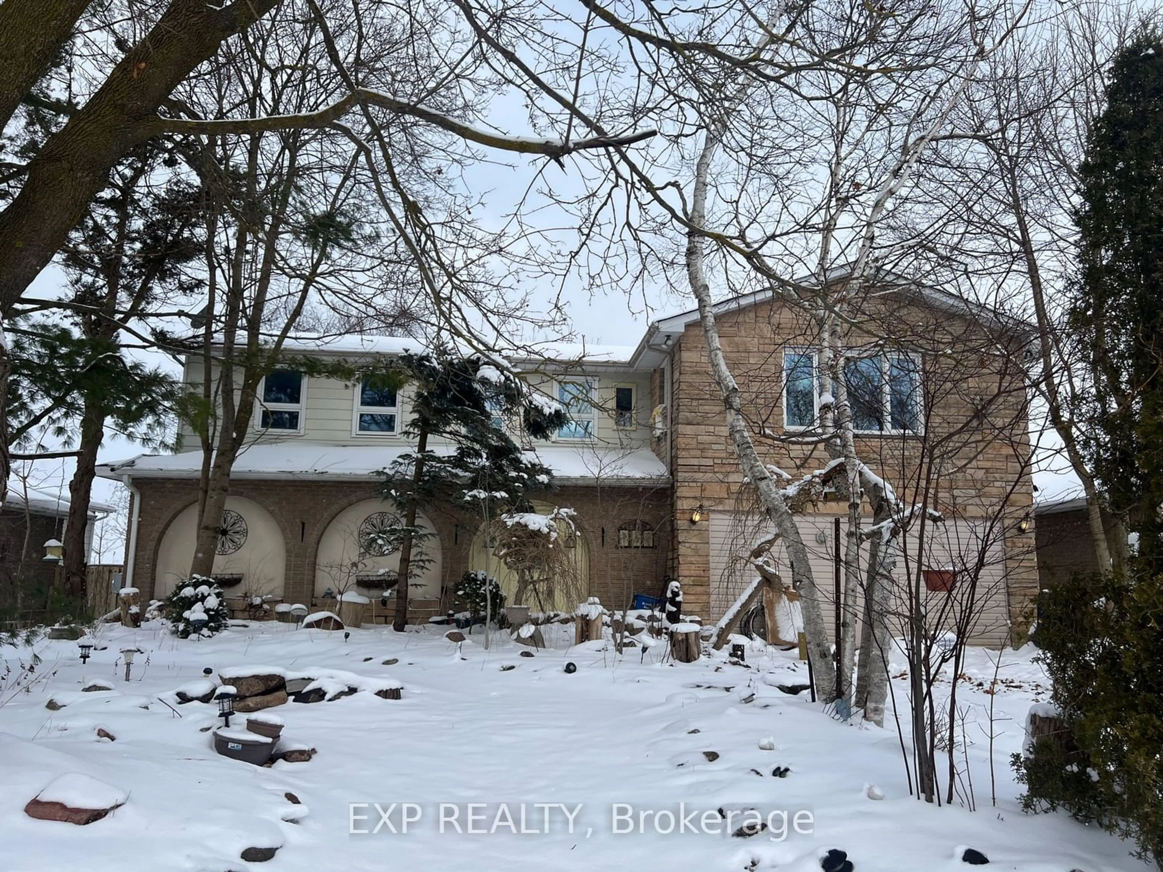 A pic from outside/outdoor area/front of a property/back of a property/a pic from drone, street for 40 Luther Rd, East Luther Grand Valley Ontario L9W 5R1