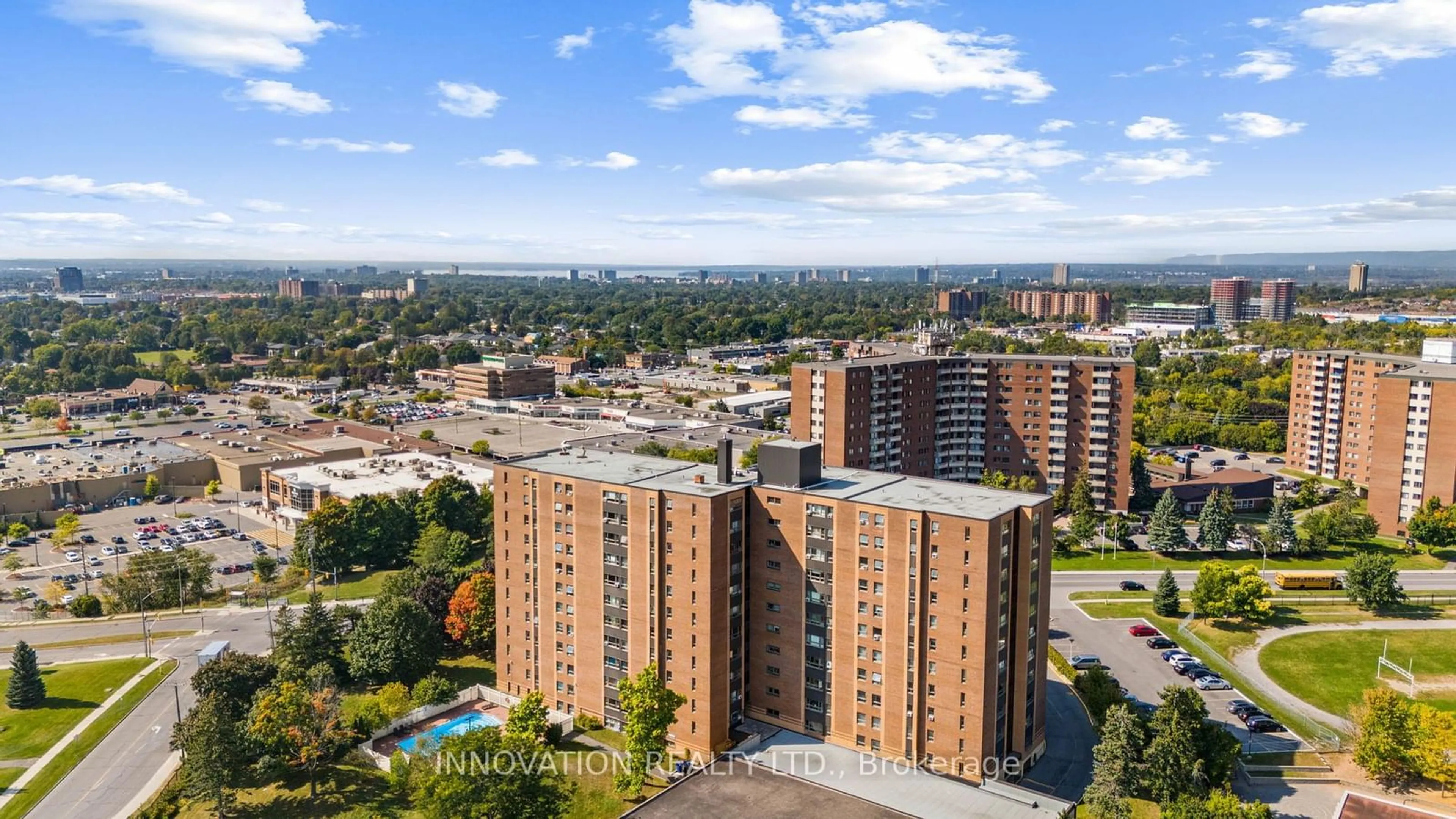 A pic from outside/outdoor area/front of a property/back of a property/a pic from drone, city buildings view from balcony for 1356 Meadowlands Dr #501, Cityview - Parkwoods Hills - Rideau Shore Ontario K2E 6K6