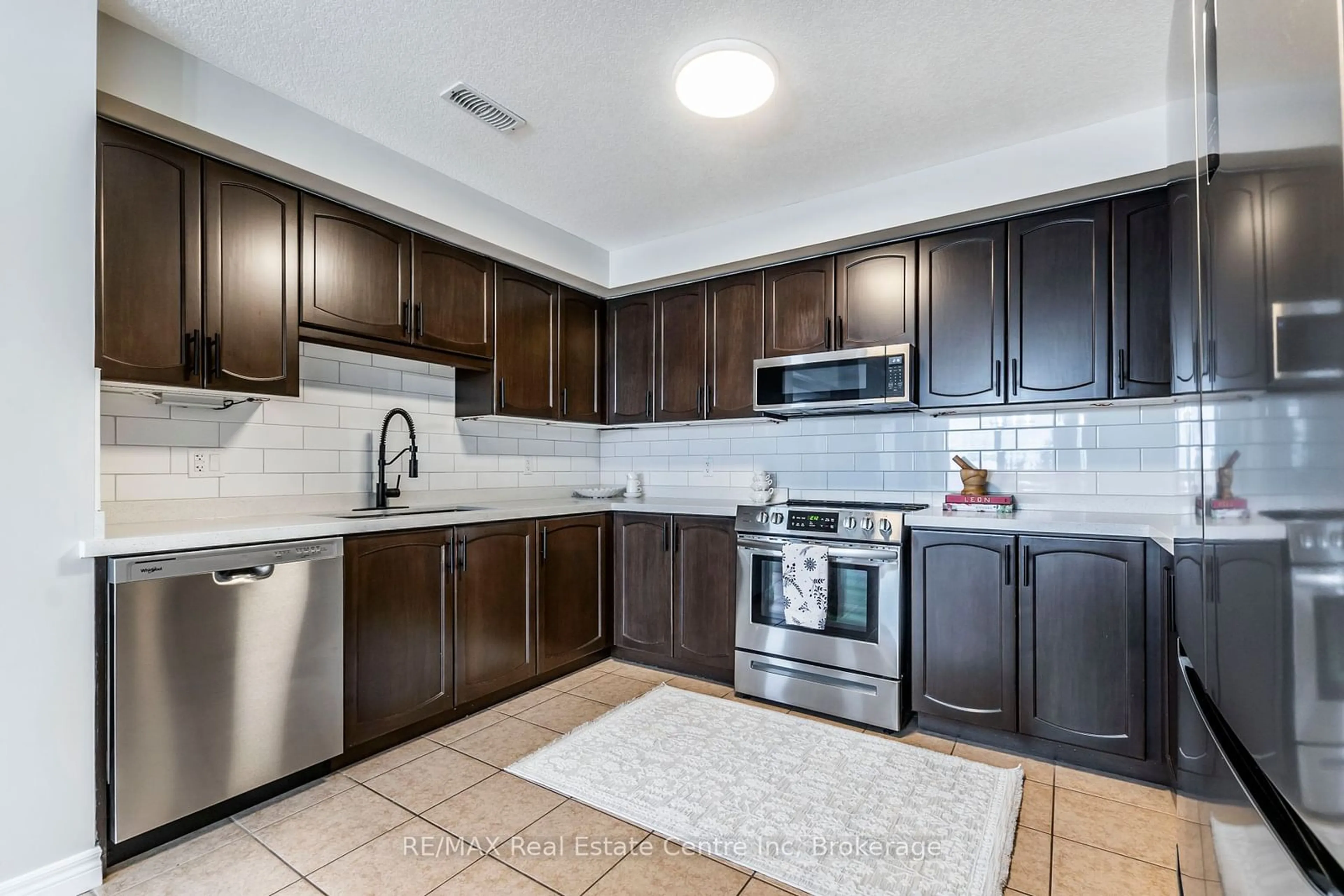 Standard kitchen, ceramic/tile floor for 904 Paisley Rd #202, Guelph Ontario N1K 0C6