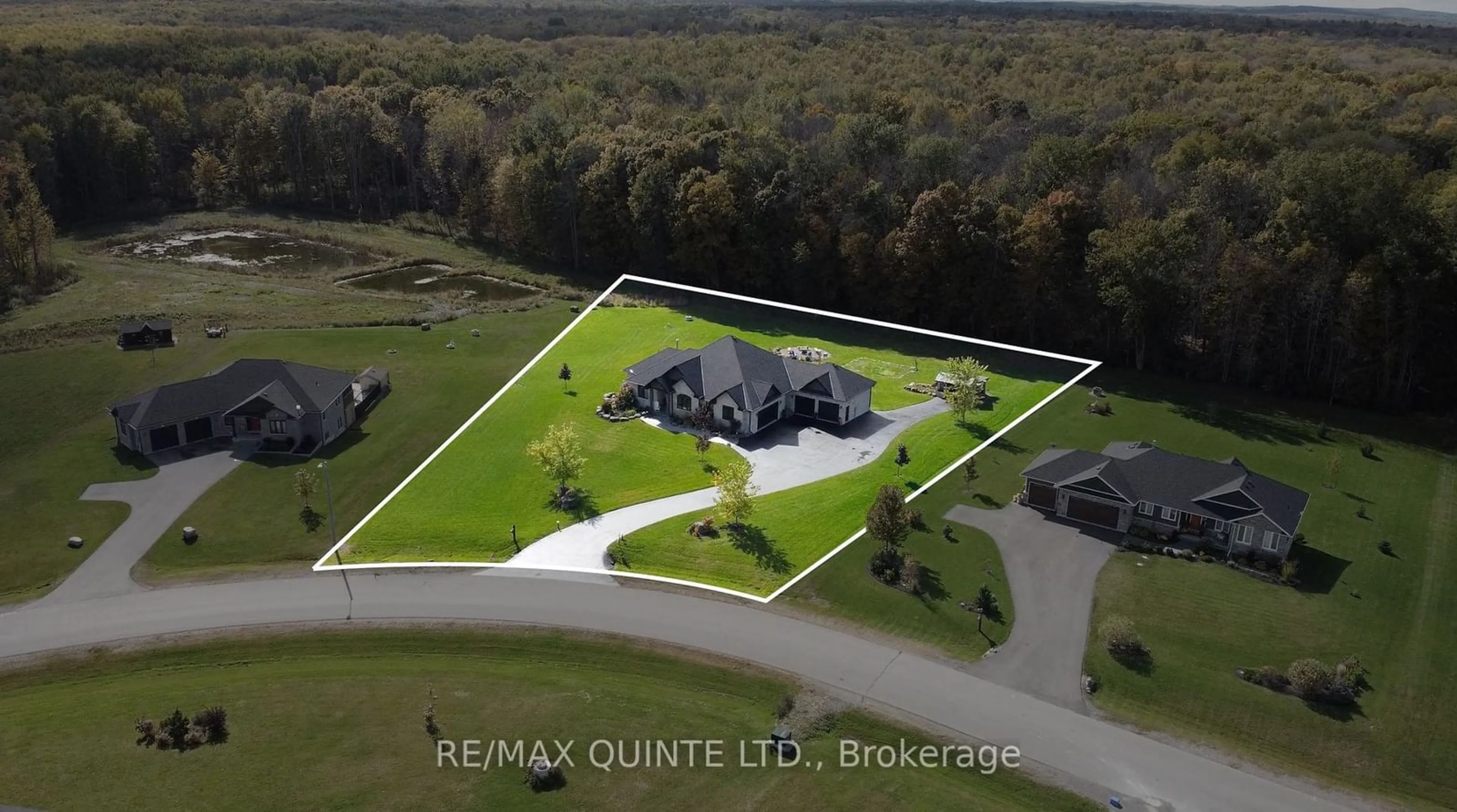 A pic from outside/outdoor area/front of a property/back of a property/a pic from drone, water/lake/river/ocean view for 107 Hidden Valley Dr, Belleville Ontario K0K 2V0