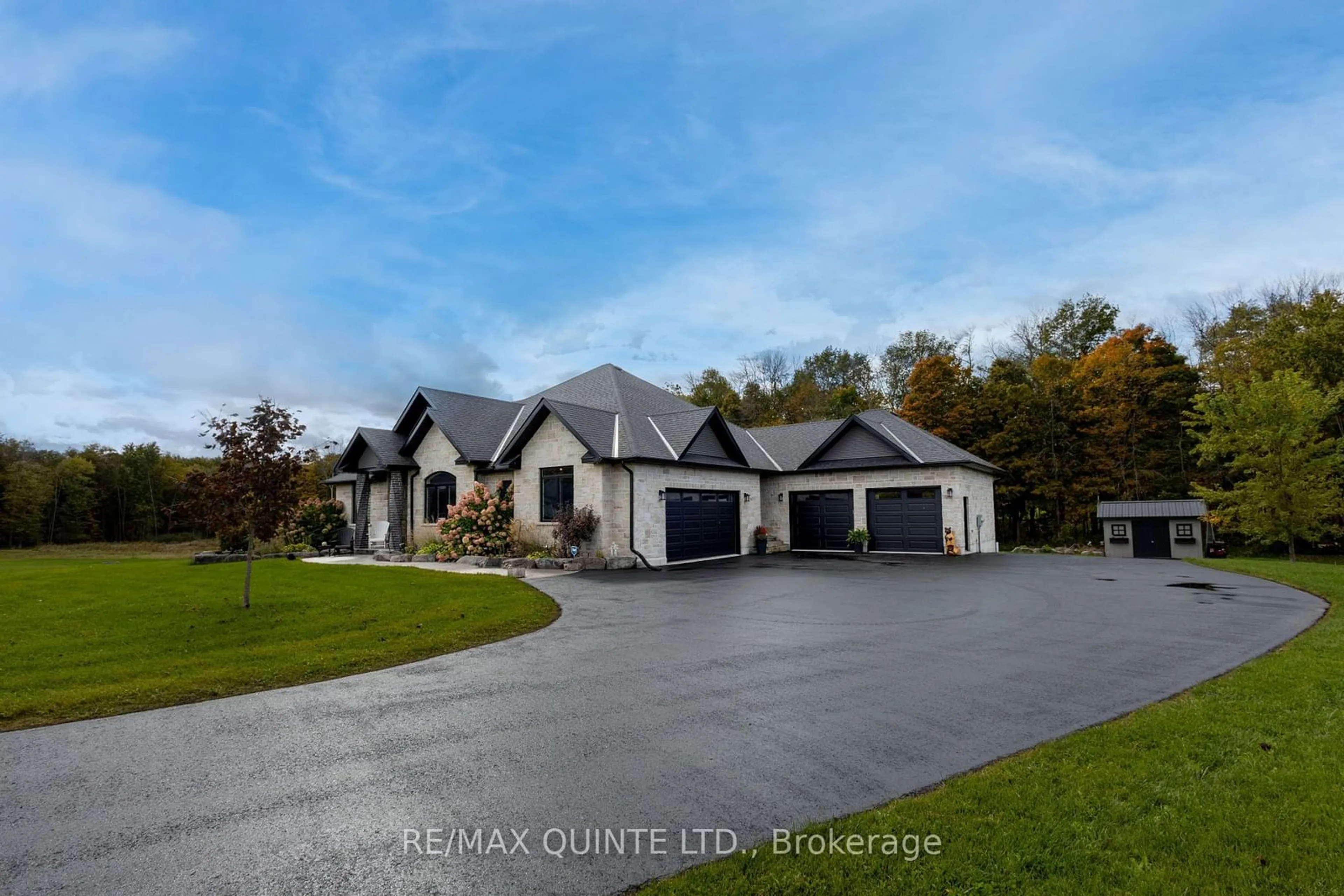 A pic from outside/outdoor area/front of a property/back of a property/a pic from drone, street for 107 Hidden Valley Dr, Belleville Ontario K0K 2V0