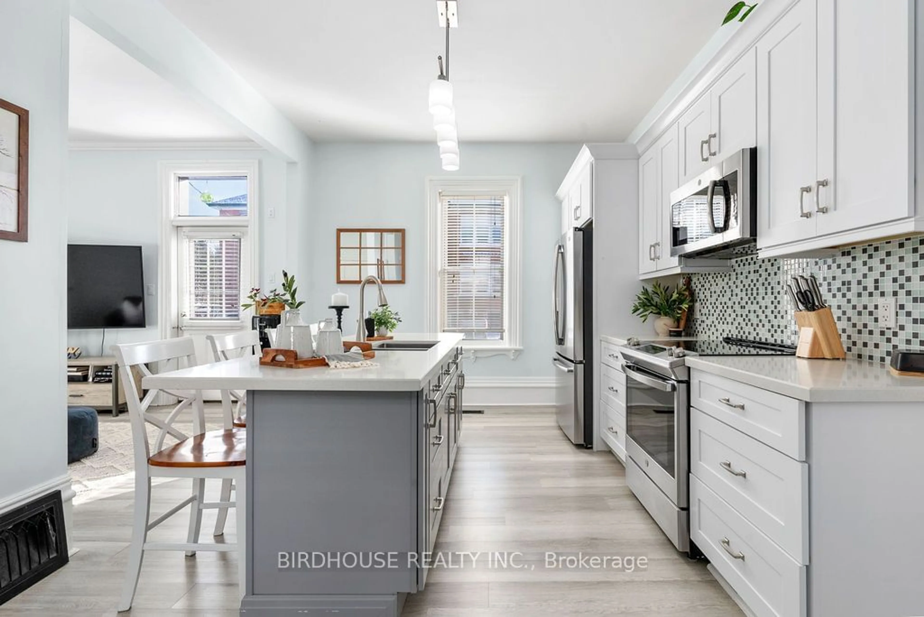 Contemporary kitchen, ceramic/tile floor for 48 Cambridge St, Kawartha Lakes Ontario K9V 3B8