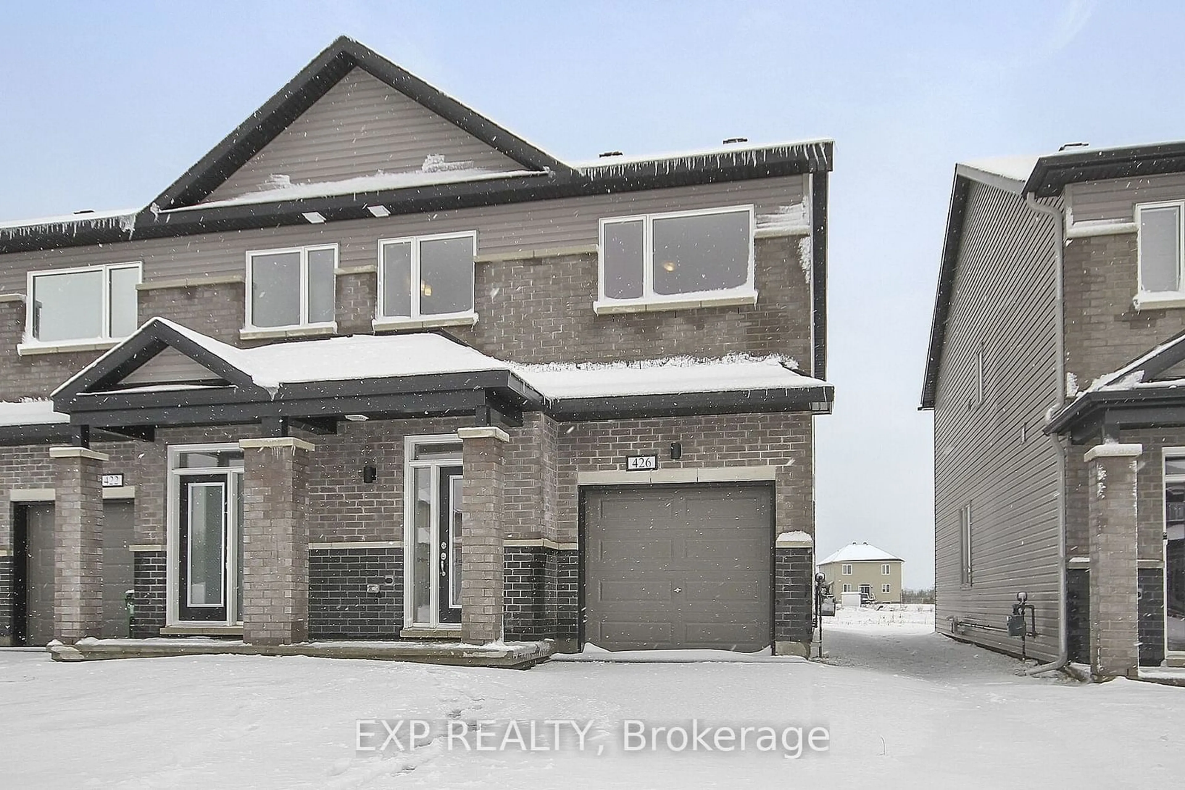 Home with brick exterior material, street for 1922 HAWKER, Carp - Huntley Ward Ontario K2M 0M5