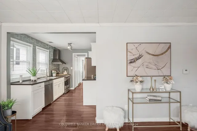 Additional property image - 528 UPPER WENTWORTH St