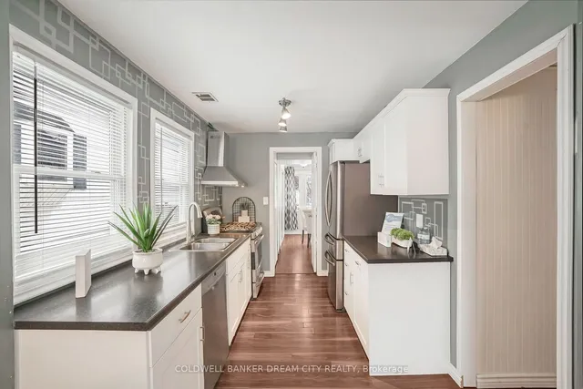 Additional property image - 528 UPPER WENTWORTH St