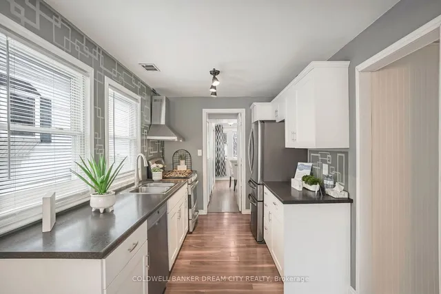 Additional property image - 528 UPPER WENTWORTH St