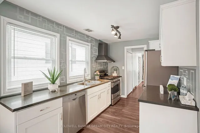 Additional property image - 528 UPPER WENTWORTH St