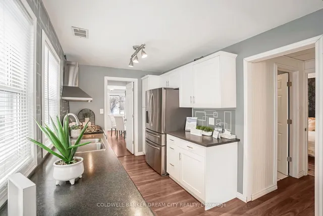 Additional property image - 528 UPPER WENTWORTH St