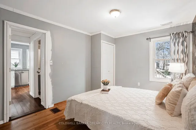 Additional property image - 528 UPPER WENTWORTH St