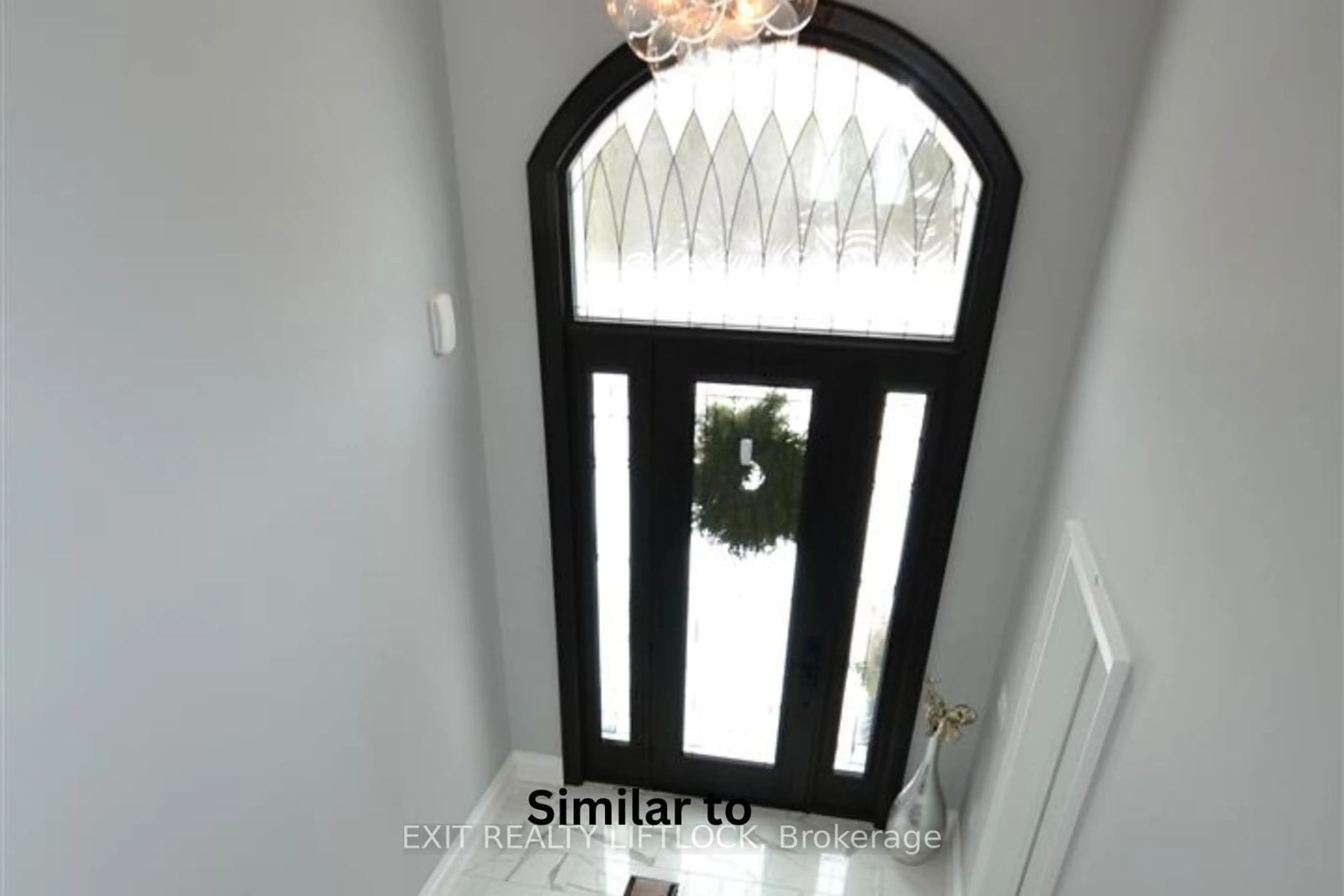 Indoor entryway for 1936 Davenport Rd, Cavan Monaghan Ontario L0A 1C0