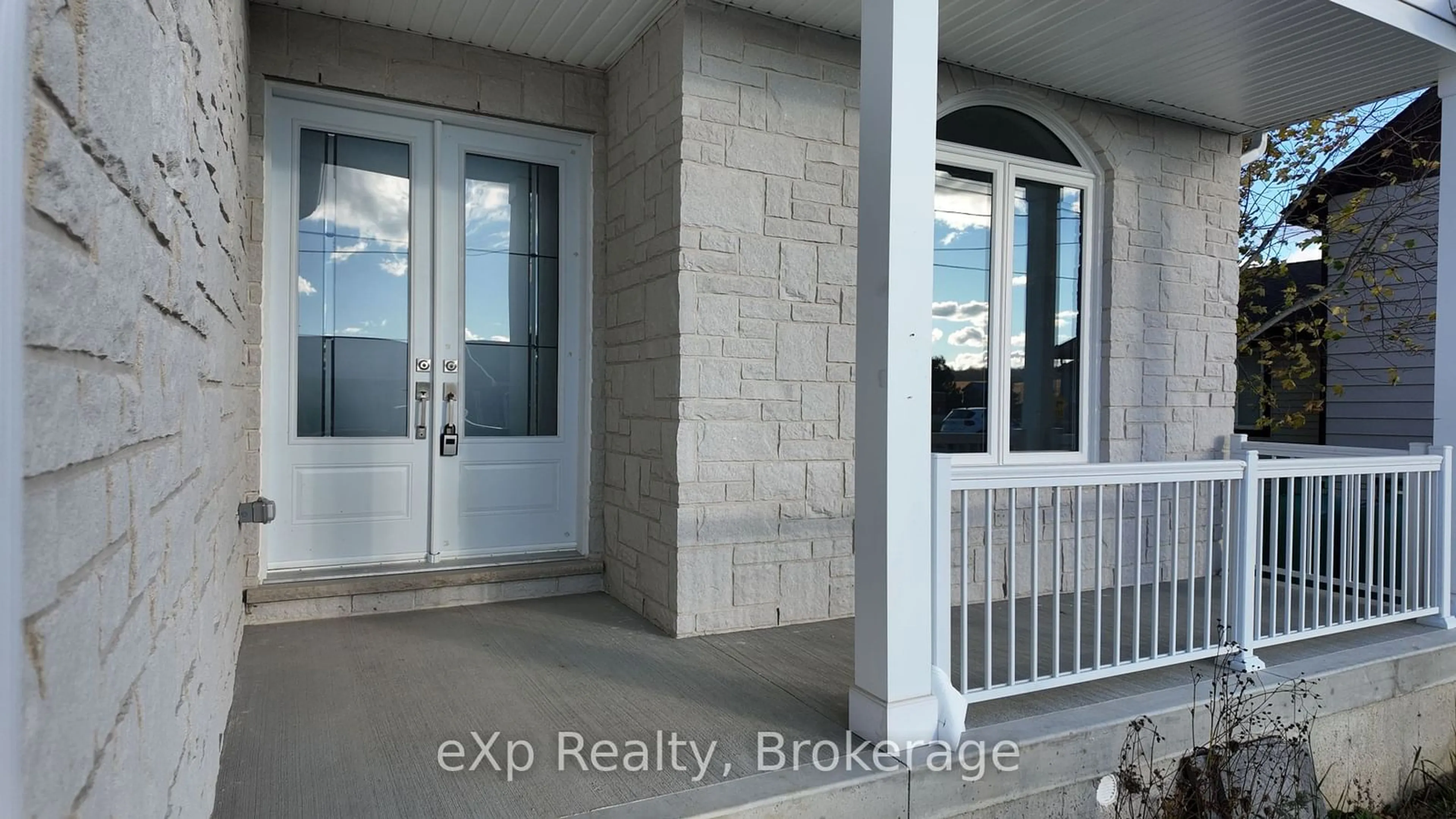 Indoor entryway for 221 Forler St, West Grey Ontario N0G 2M0