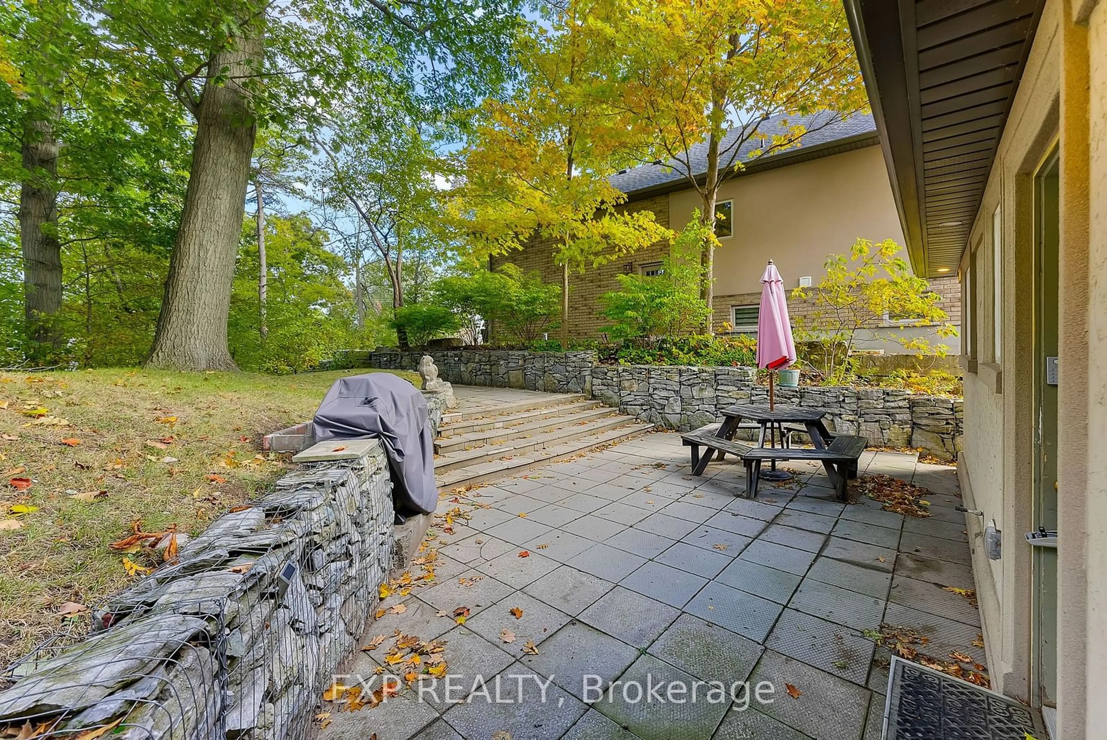 Patio, water/lake/river/ocean view for 10451 Lakeshore Rd, Wainfleet Ontario L3K 5V4