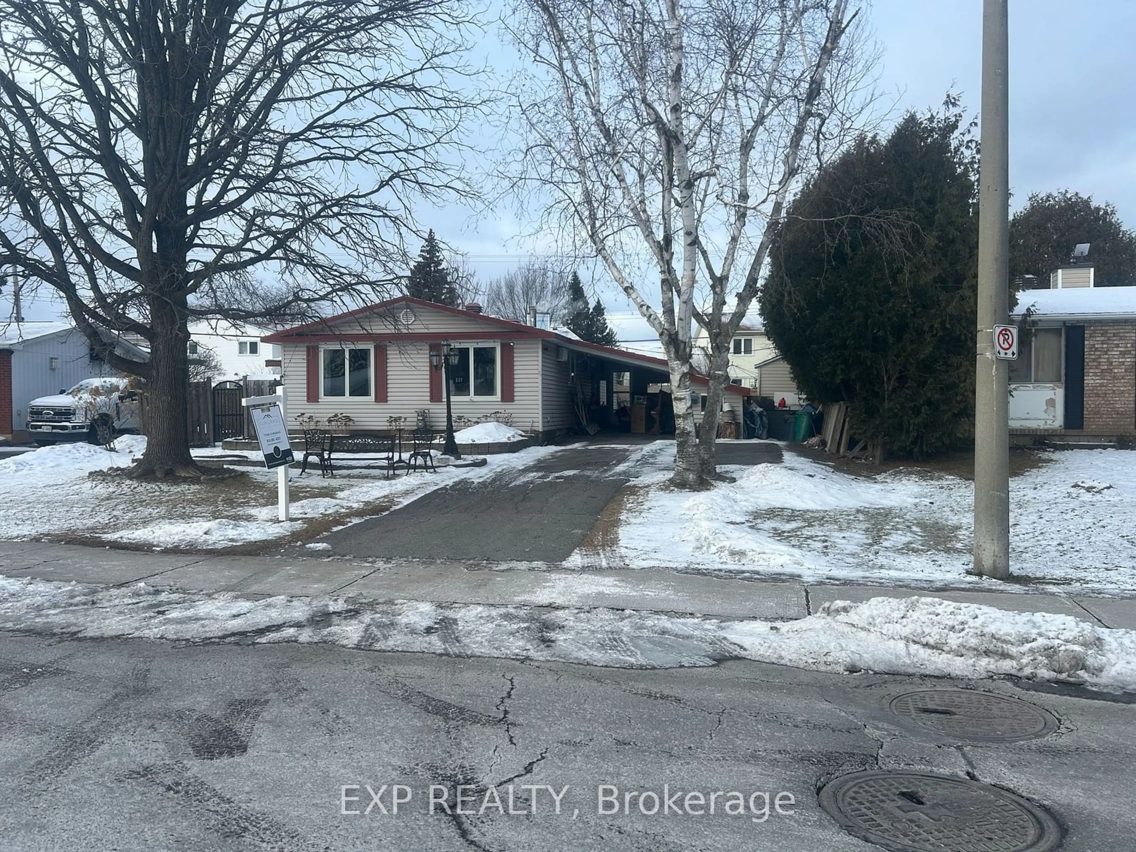 Unknown for 337 Amiens St, Orleans - Cumberland and Area Ontario K1E 1N4