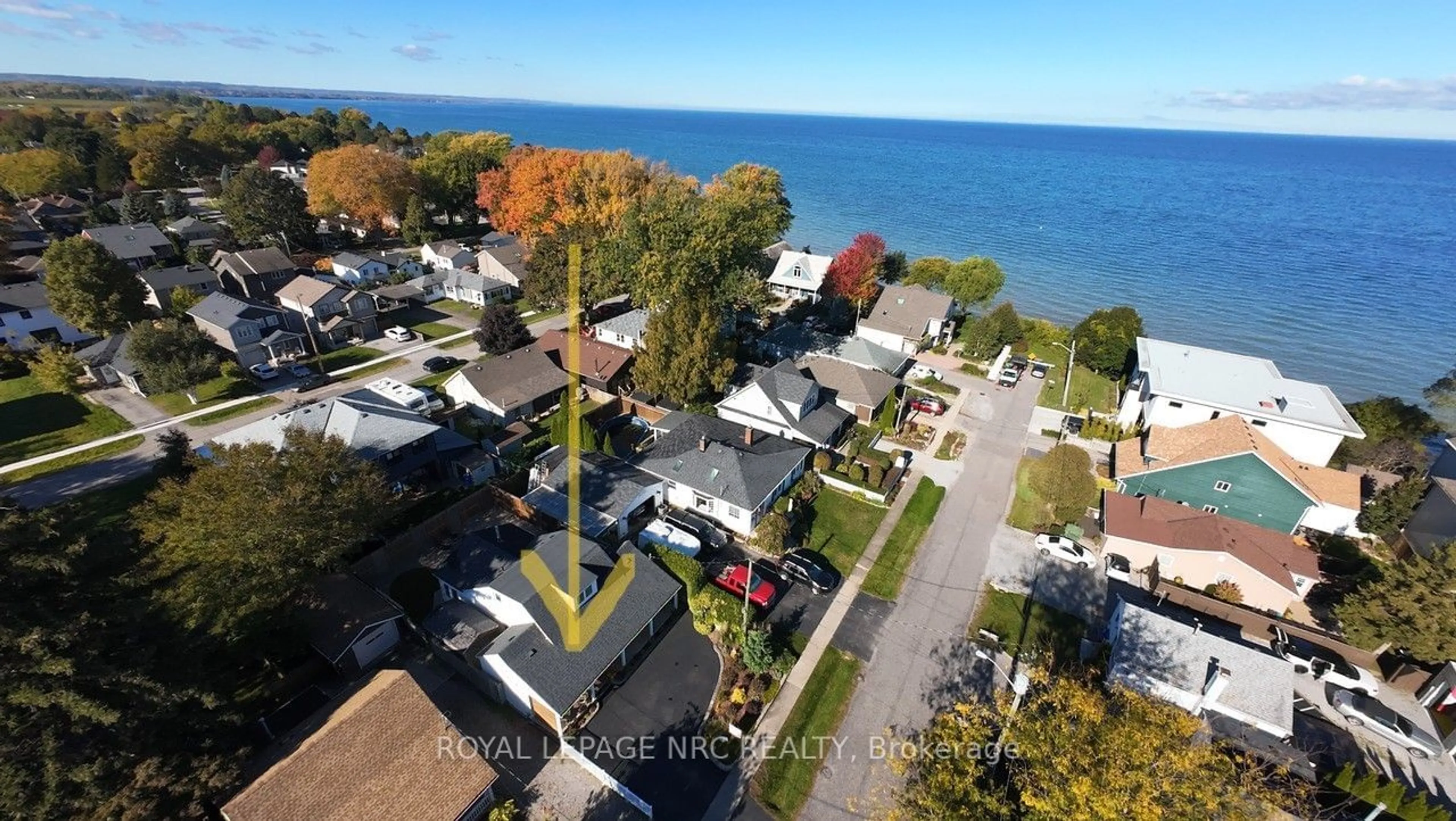 A pic from outside/outdoor area/front of a property/back of a property/a pic from drone, water/lake/river/ocean view for 13 Graham Ave, St. Catharines Ontario L2N 5L1