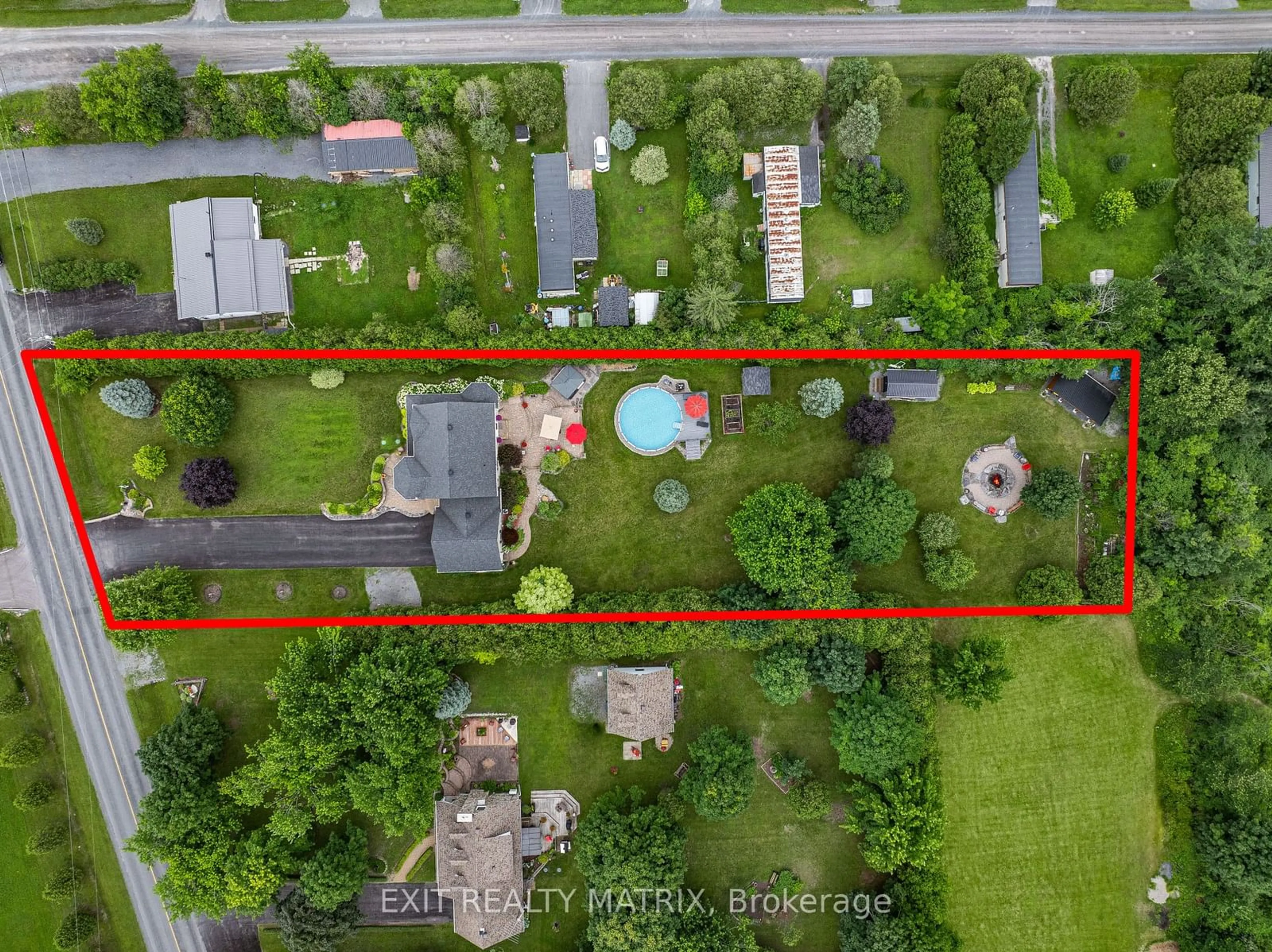 A pic from outside/outdoor area/front of a property/back of a property/a pic from drone, street for 20296 Kenyon Conc Rd 1 Rd, North Glengarry Ontario K0C 1A0