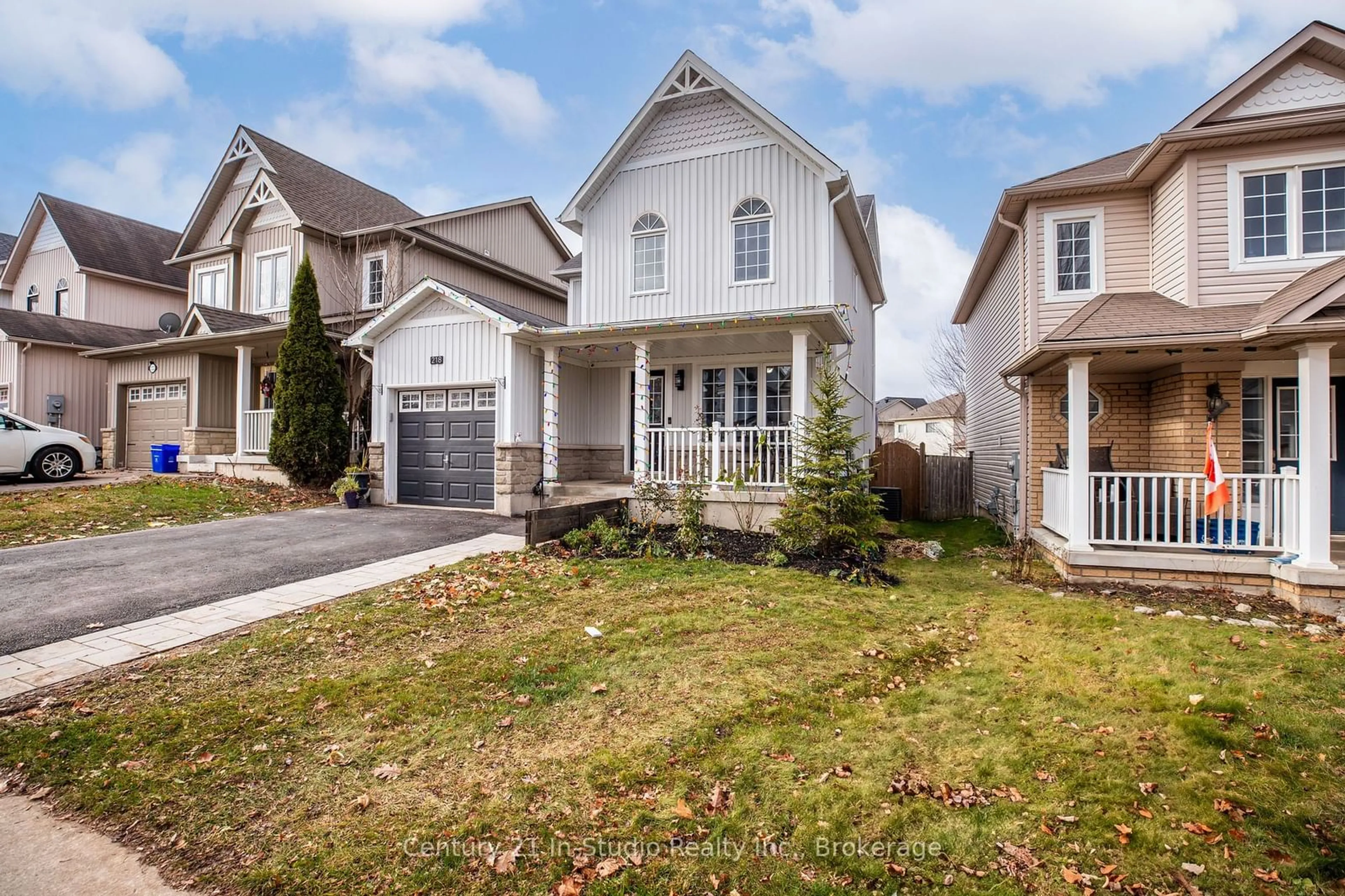 Home with vinyl exterior material, street for 218 Marilyn St, Shelburne Ontario L0N 1S2