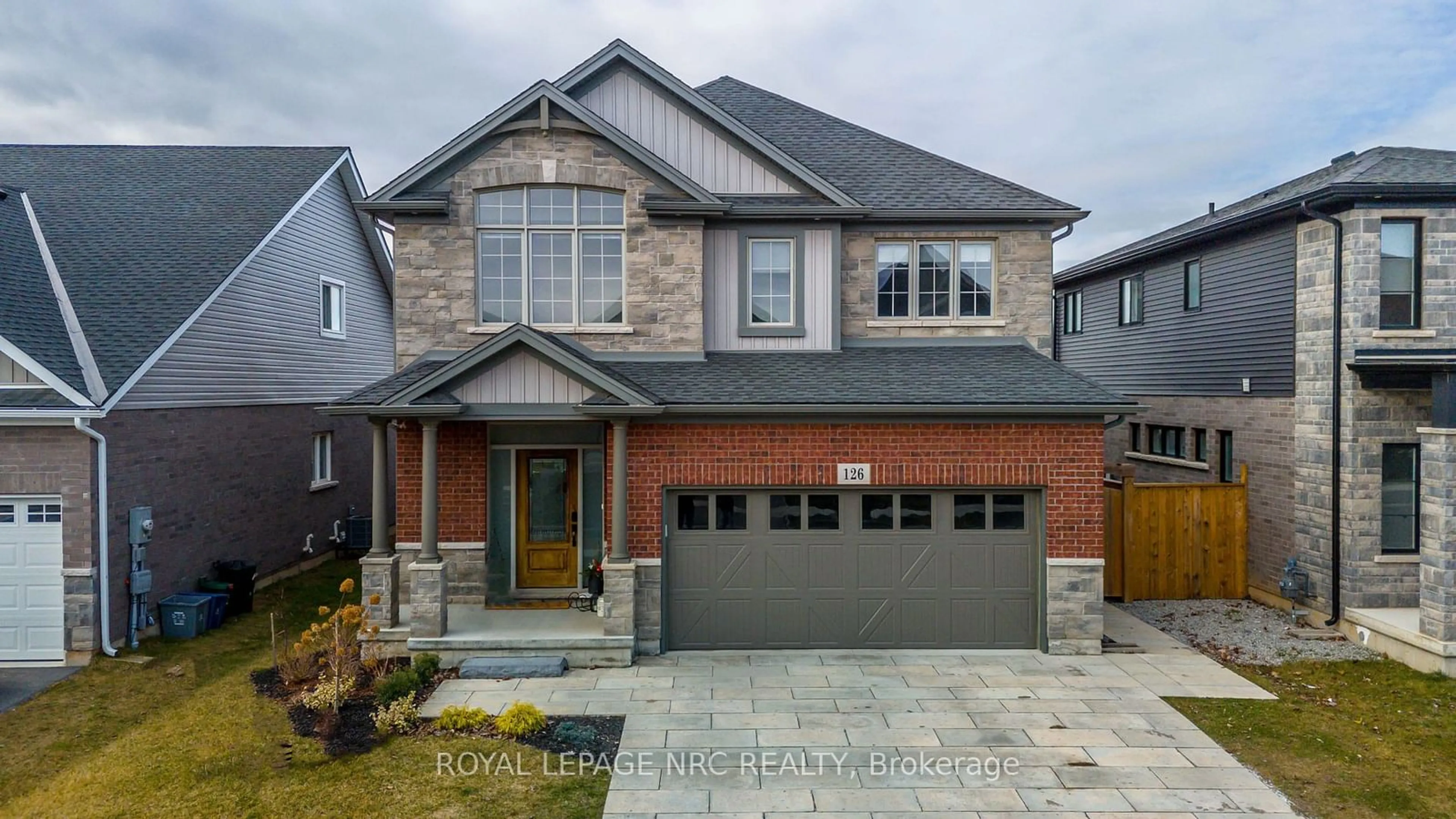 Home with brick exterior material, street for 126 Susan Dr, Pelham Ontario L0S 1E6