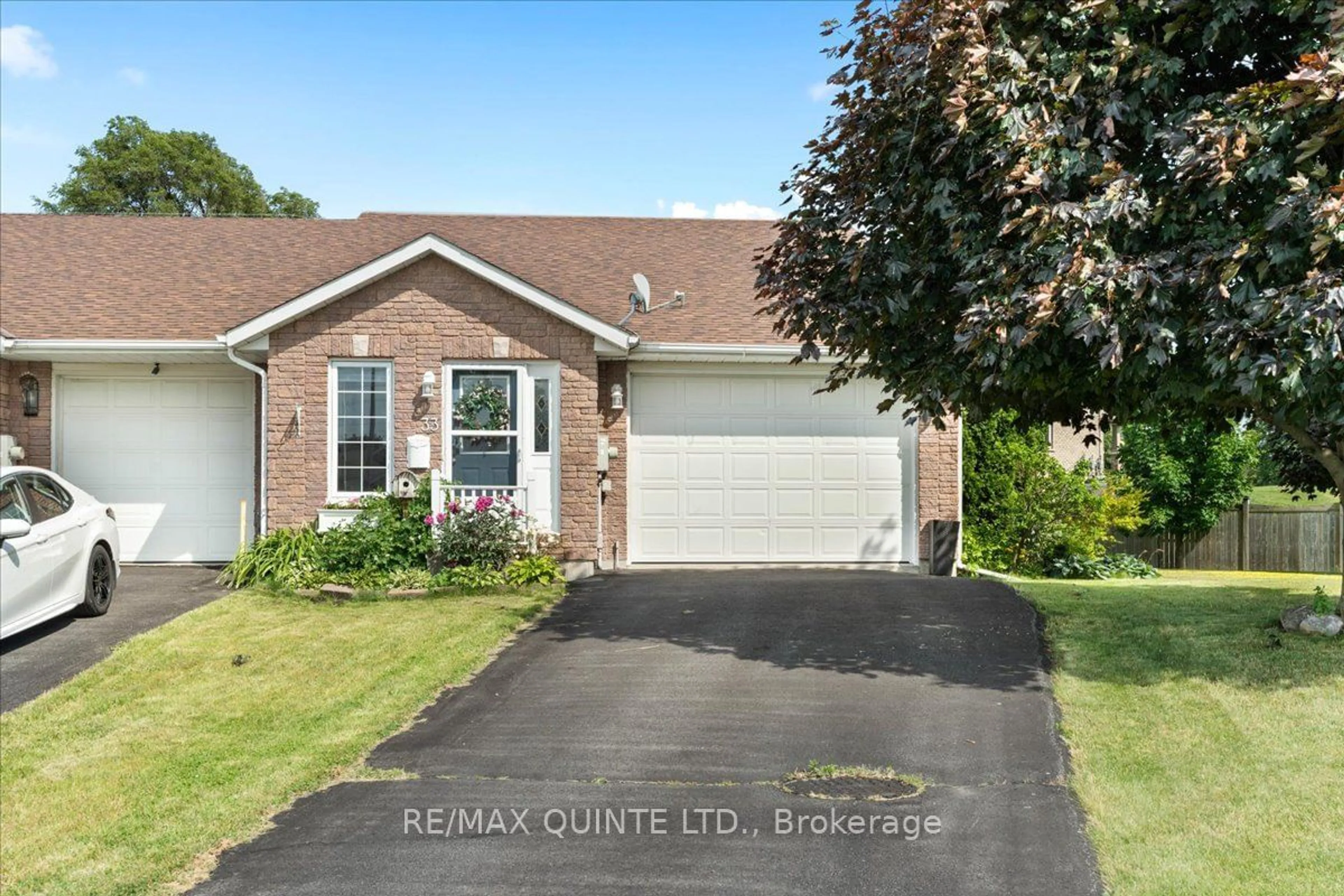 Home with brick exterior material, street for 33 Alder Crt, Belleville Ontario K8P 5L5