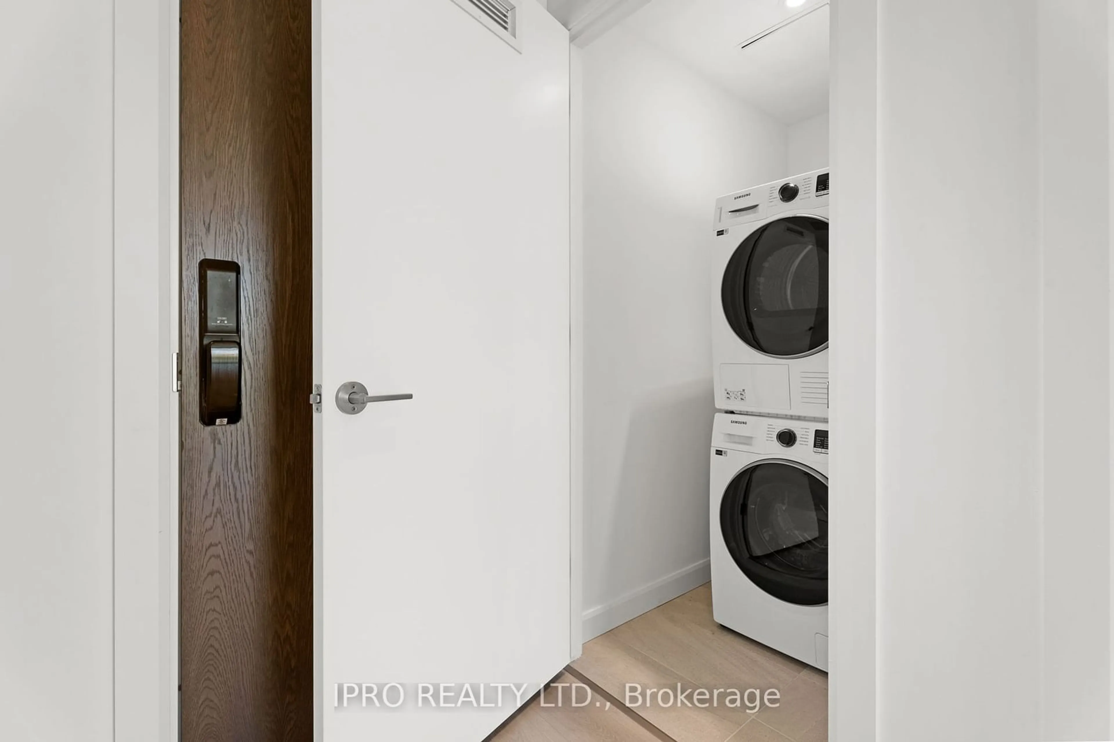 Laundry room for 741 King St #509, Kitchener Ontario N2G 0E9